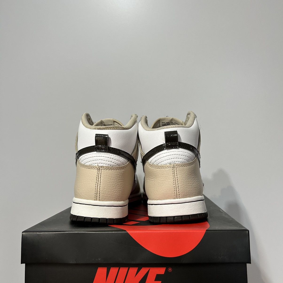 Nike Nike Dunk high Sand Drift Tan mini logo swoosh Size US 9.5 / EU 42-43 - 3 Thumbnail