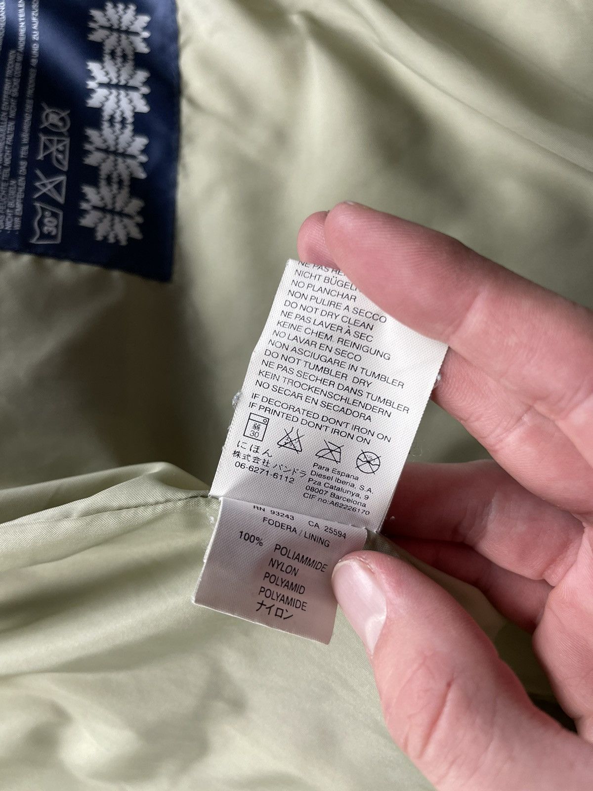 Diesel Archives Rare Diesel Y2K Gray Real Down Puffer Jacket Size US L / EU 52-54 / 3 - 22 Thumbnail