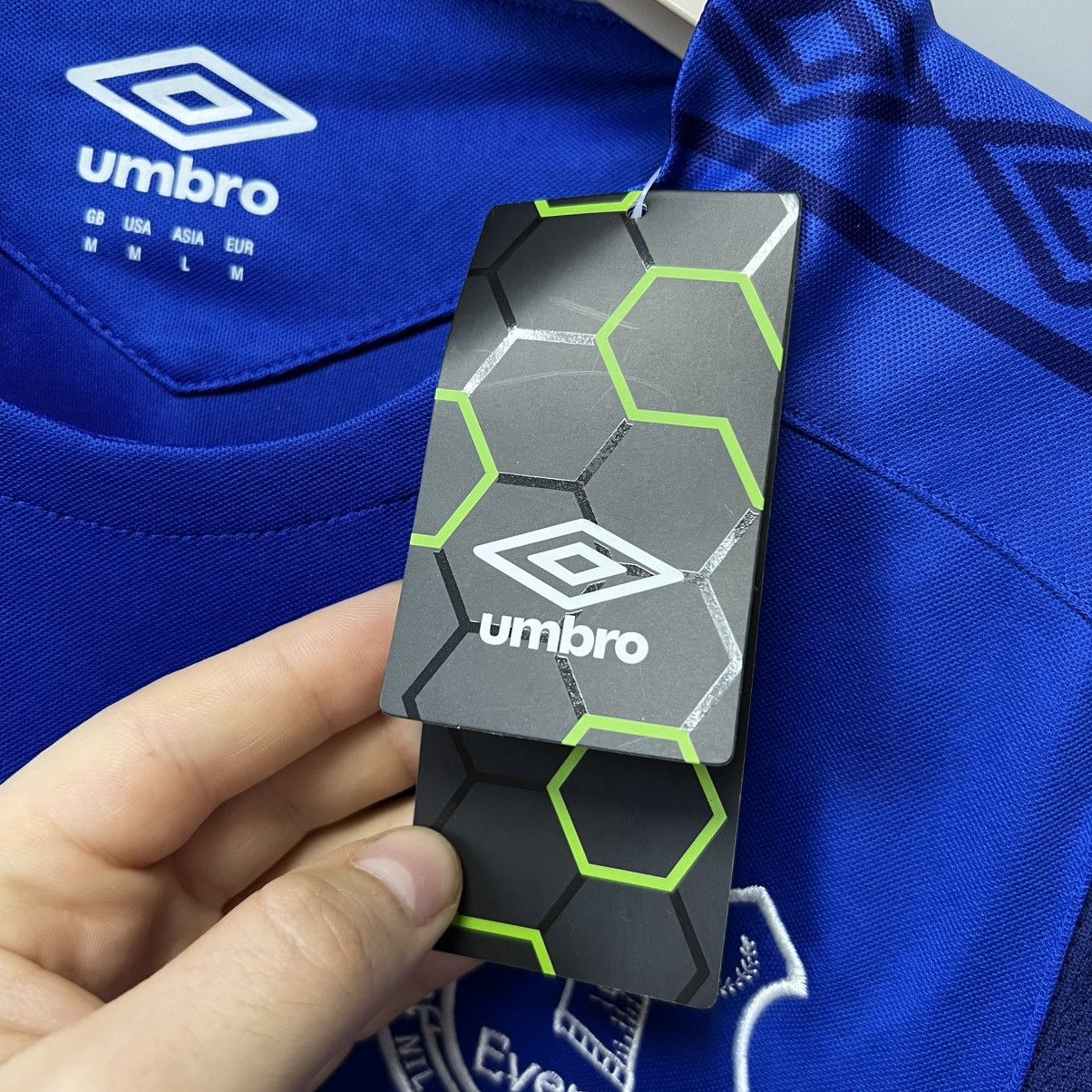 Umbro Umbro Everton Football Soccer Jersey T shirt y2k NWT NEW Size US M / EU 48-50 / 2 - 17 Thumbnail