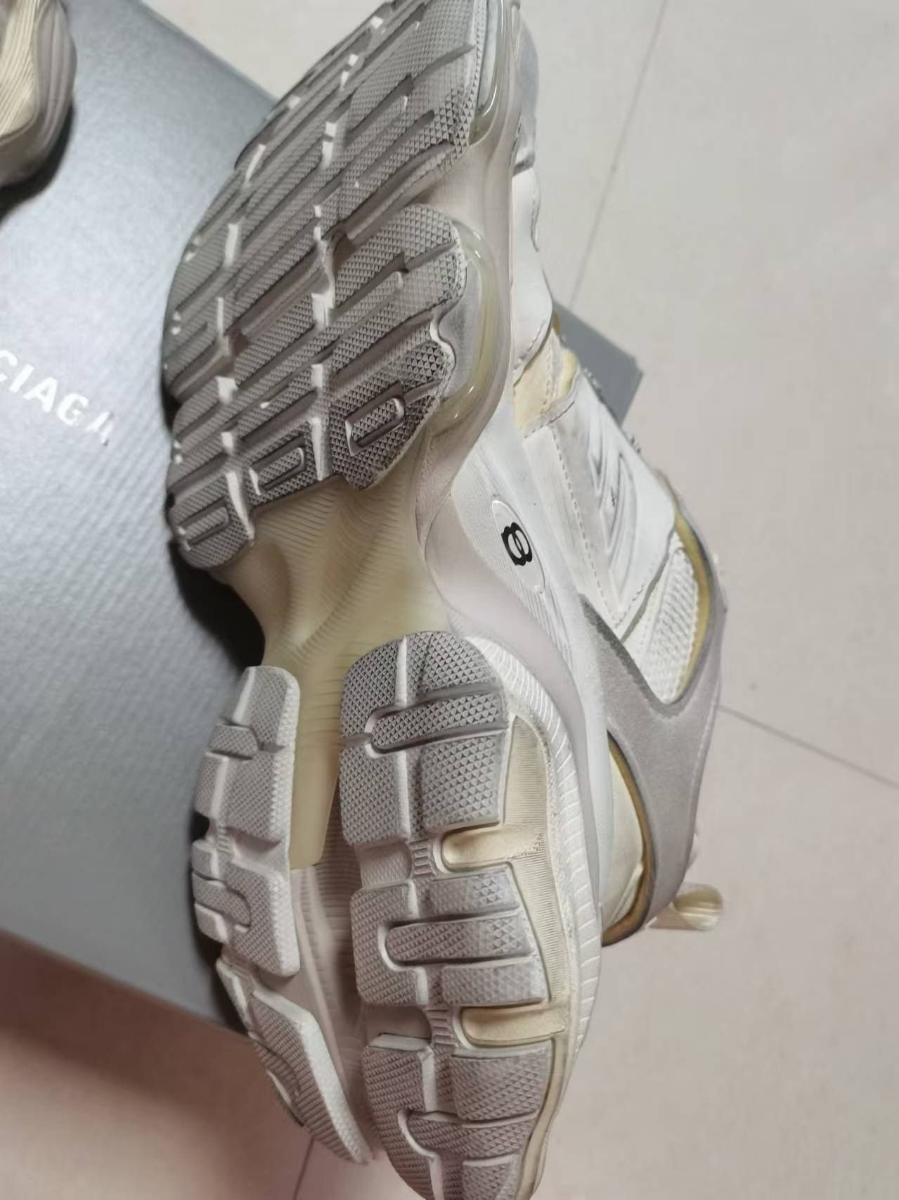Balenciaga balenciaga cargo sneaker white 42 Size US 8.5 / EU 41-42 - 4 Thumbnail