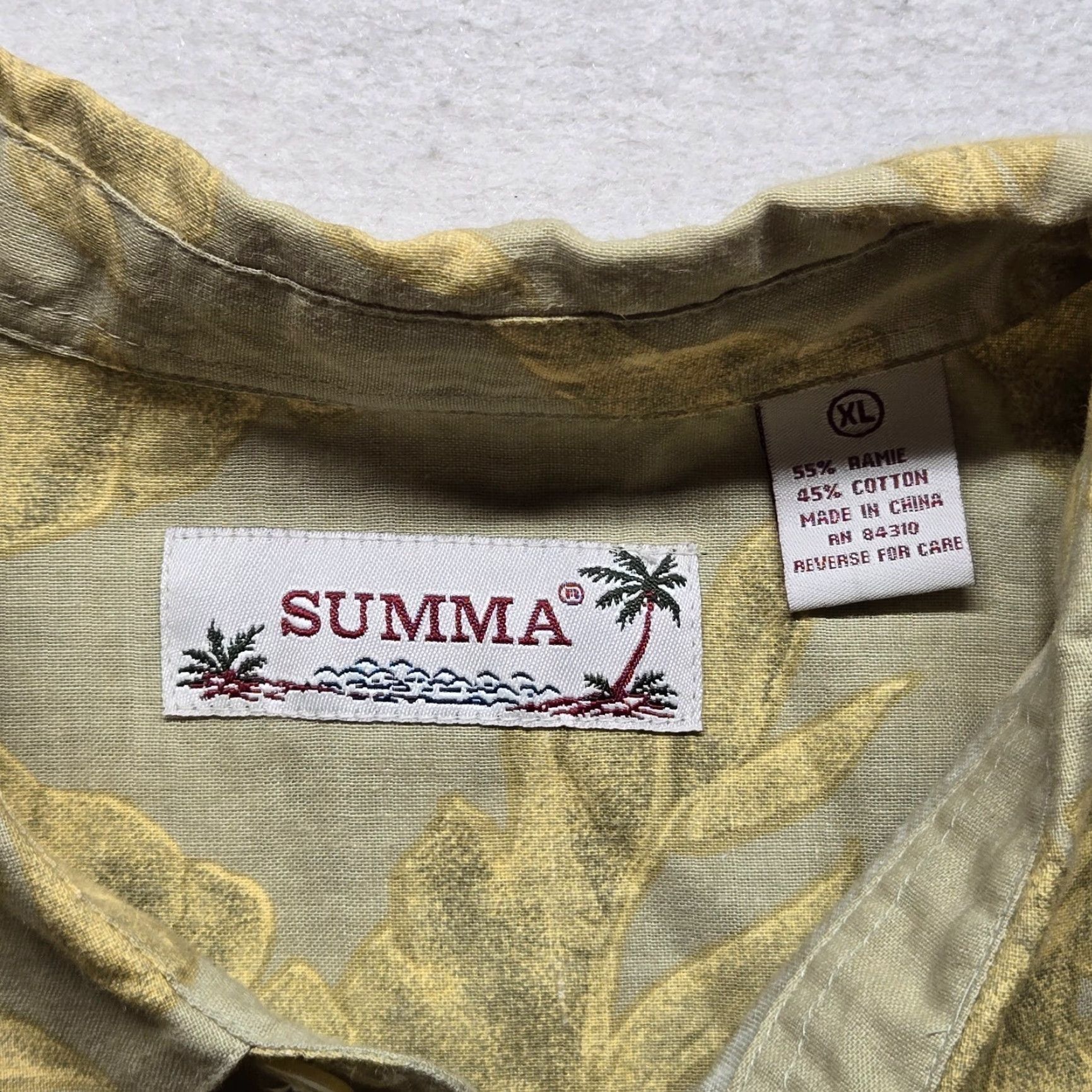 Vintage Summa Shirt Hawaiian Tan Leaves All Over Print Adult Men's XL Beige Cotton Blend Rayon Floral Casual Button-Up Short Sleeve Summer Spring Mens Size US XL / EU 56 / 4 - 3 Thumbnail