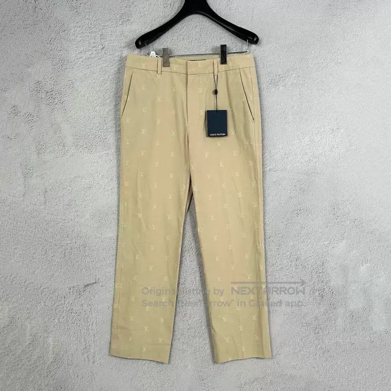 Louis Vuitton Louis Vuitton size US 46 Embossed Beige Old Money Style Sui Size US 30 / EU 46 - 1 Thumbnail