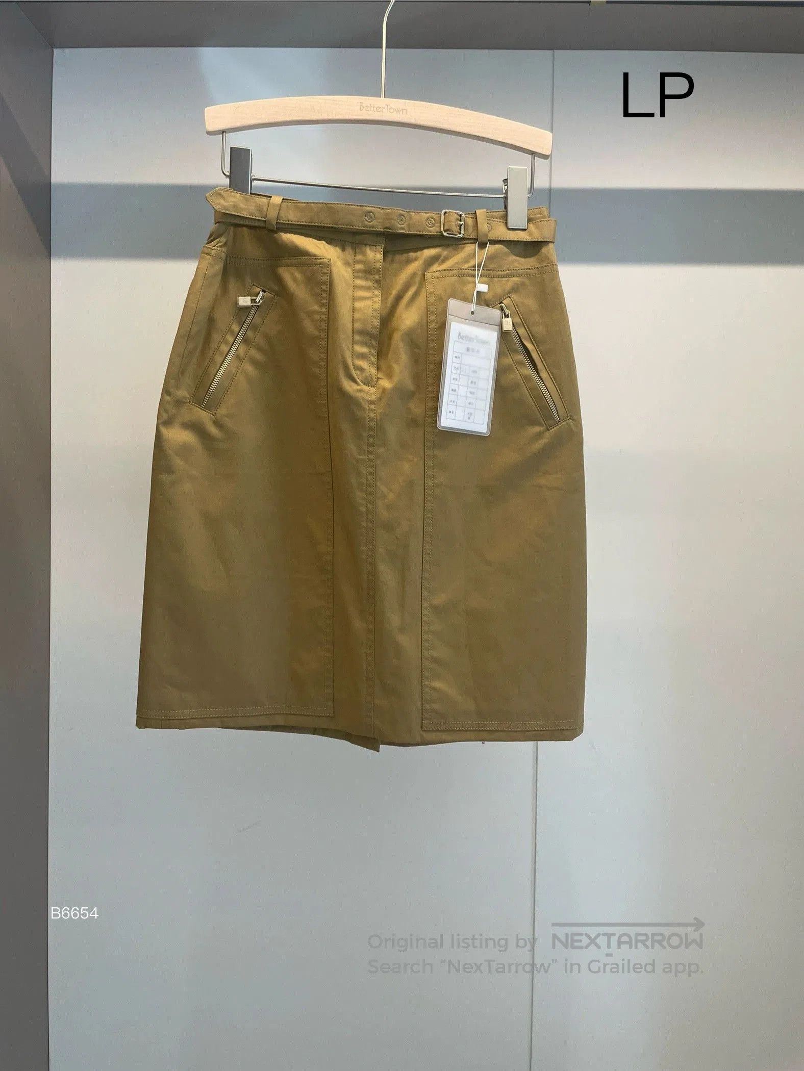 Loro Piana Loro Piana Yellow Knee-Length Skirt 42. Size US 26 / EU 42 - 1 Thumbnail