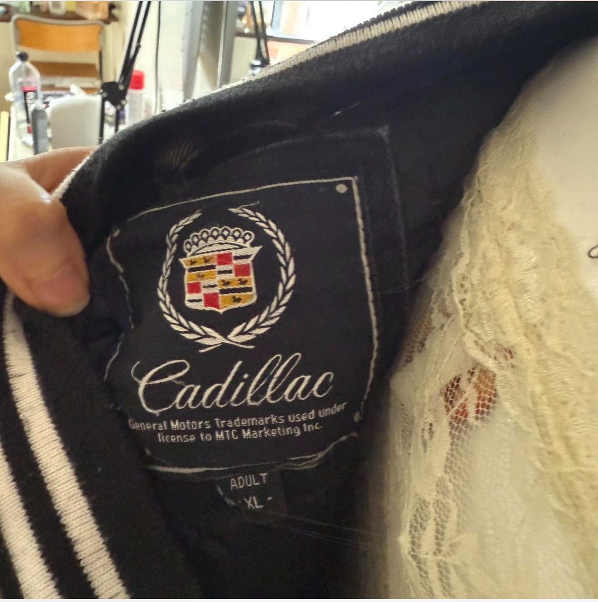 Cadillac Vintage Cadillac Jacket Size US XL / EU 56 / 4 - 5 Thumbnail