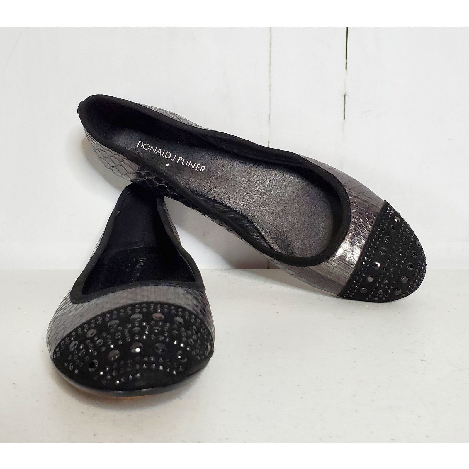 Donald Pliner Donald J Pliner Great Snakeskin Cap-Toe Ballet Flats 7 Size US 7 / IT 37 - 1 Thumbnail