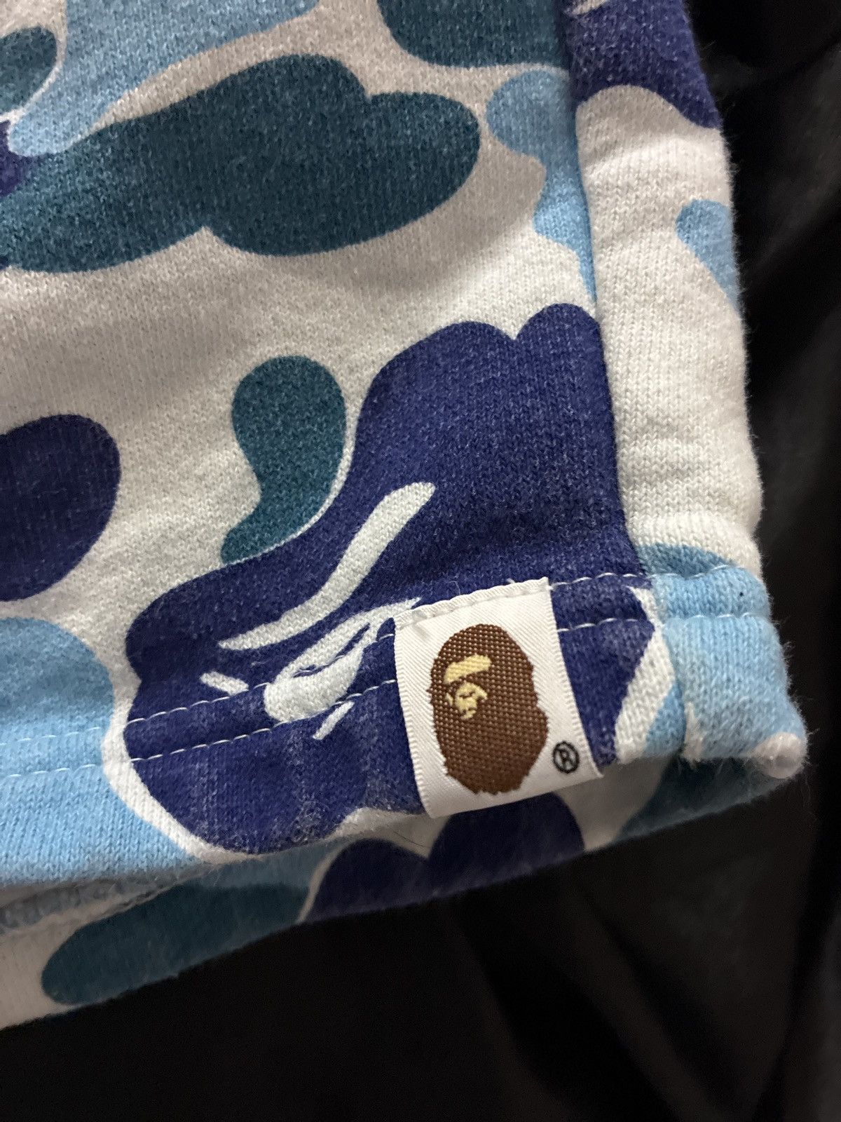 Bape BAPE SHARK CAMO SHORT Size US 36 / EU 52 - 2 Thumbnail