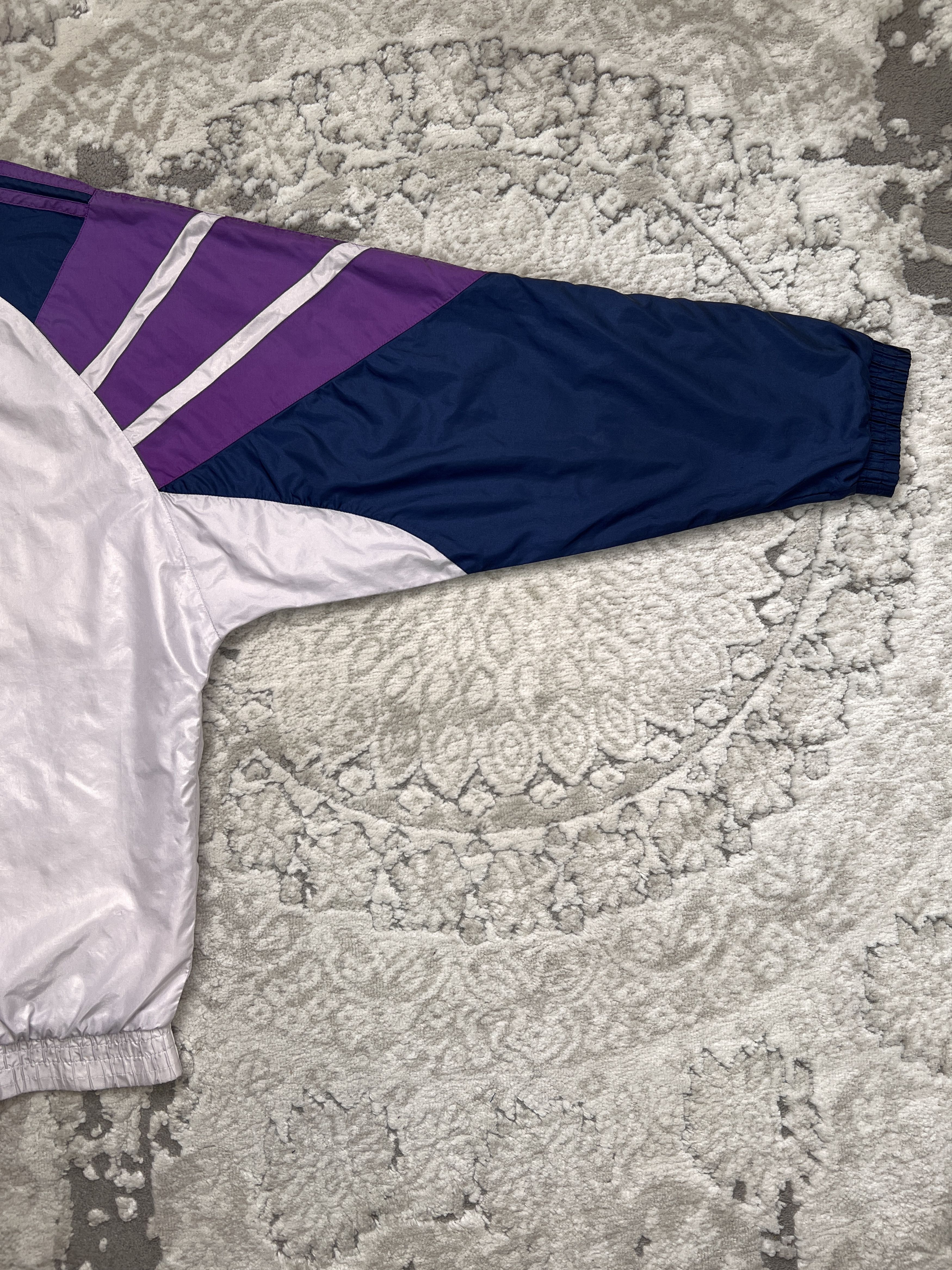 Adidas Vintage Adidas Chevron Panel Windbreaker Jacket - Size L Size US L / EU 52-54 / 3 - 13 Thumbnail