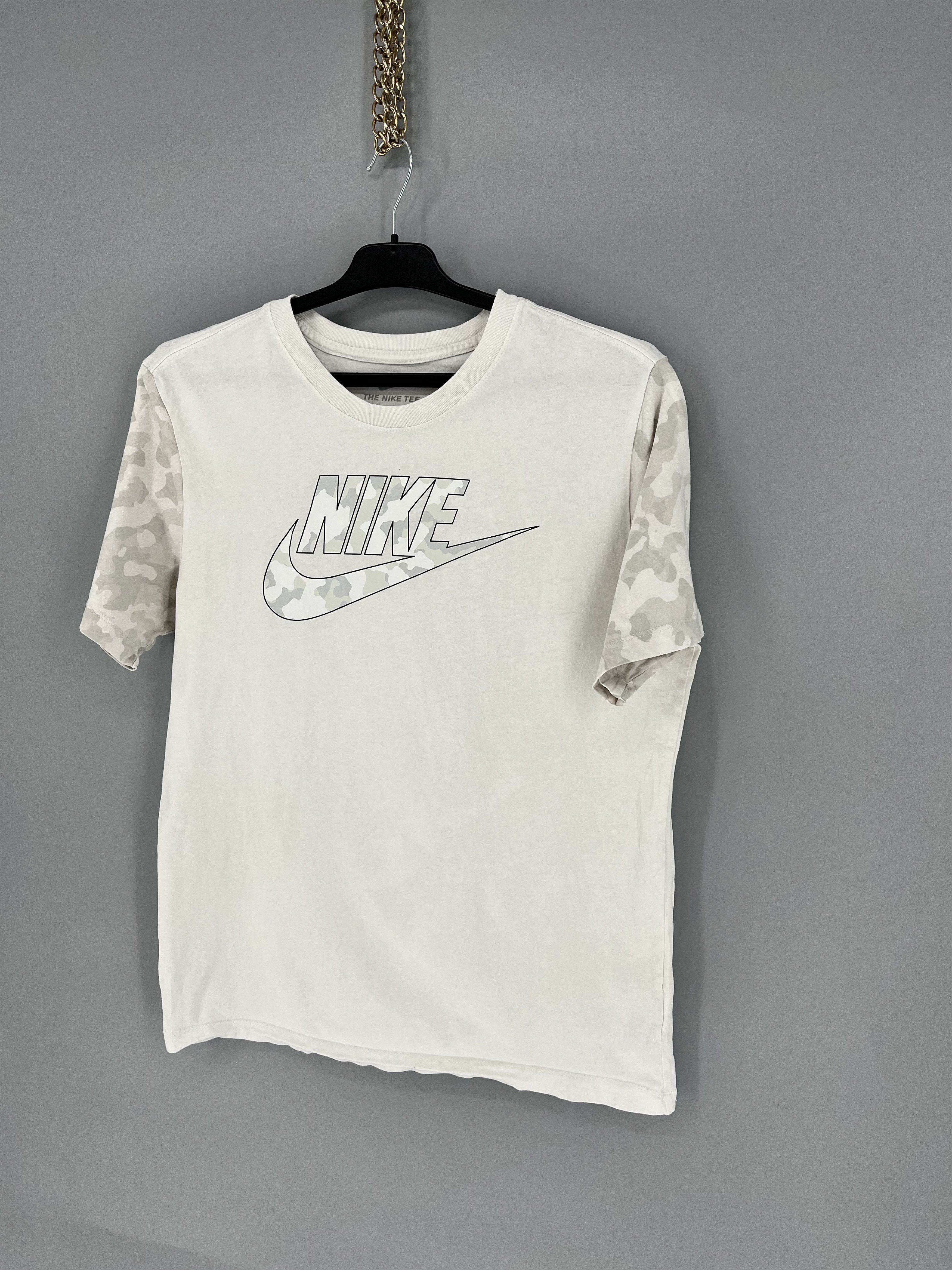 Nike Vintage Nike Camo Big Logo Tee Travis Scott Style Grailed Size US M / EU 48-50 / 2 - 3 Thumbnail