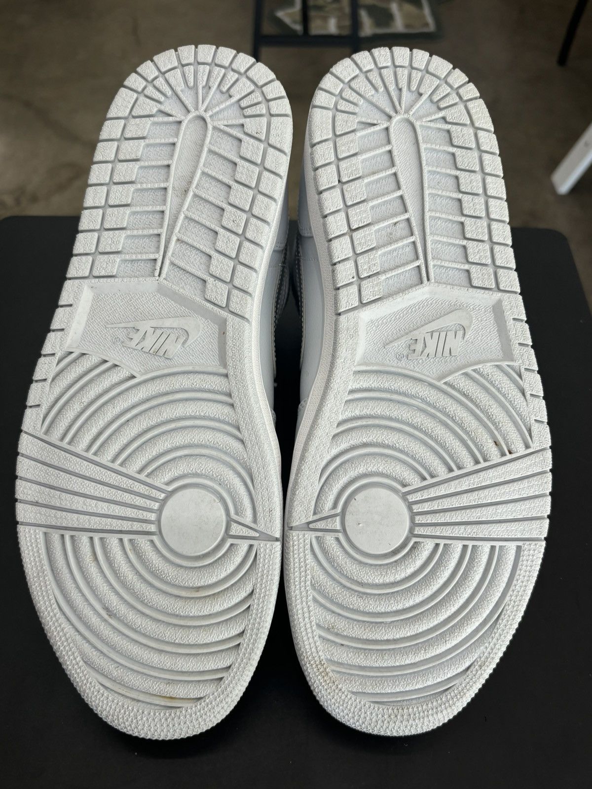 Jordan Brand × Nike Air Jordan Mid Pure Platinum Metallic Silver Sz. 10.5 Size US 10.5 / EU 43-44 - 8 Thumbnail