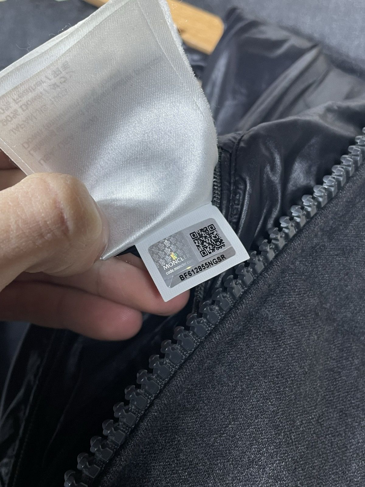 Designer × Moncler Moncler Montgenevre Giubbotto Grey Puffer Hoodie Size US XL / EU 56 / 4 - 16 Thumbnail