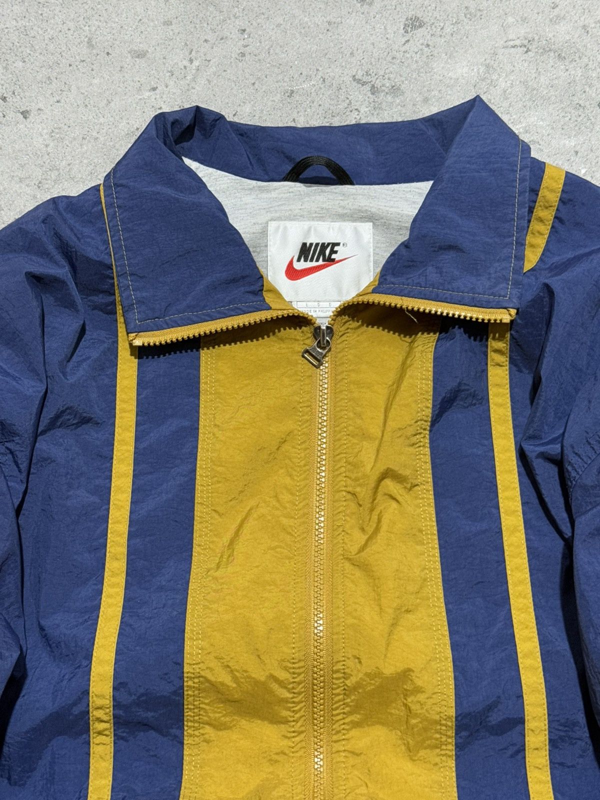 Nike Vintage 90s Nike Nylon Light Jacket Swoosh Boxy Adjustable Size US L / EU 52-54 / 3 - 4 Thumbnail
