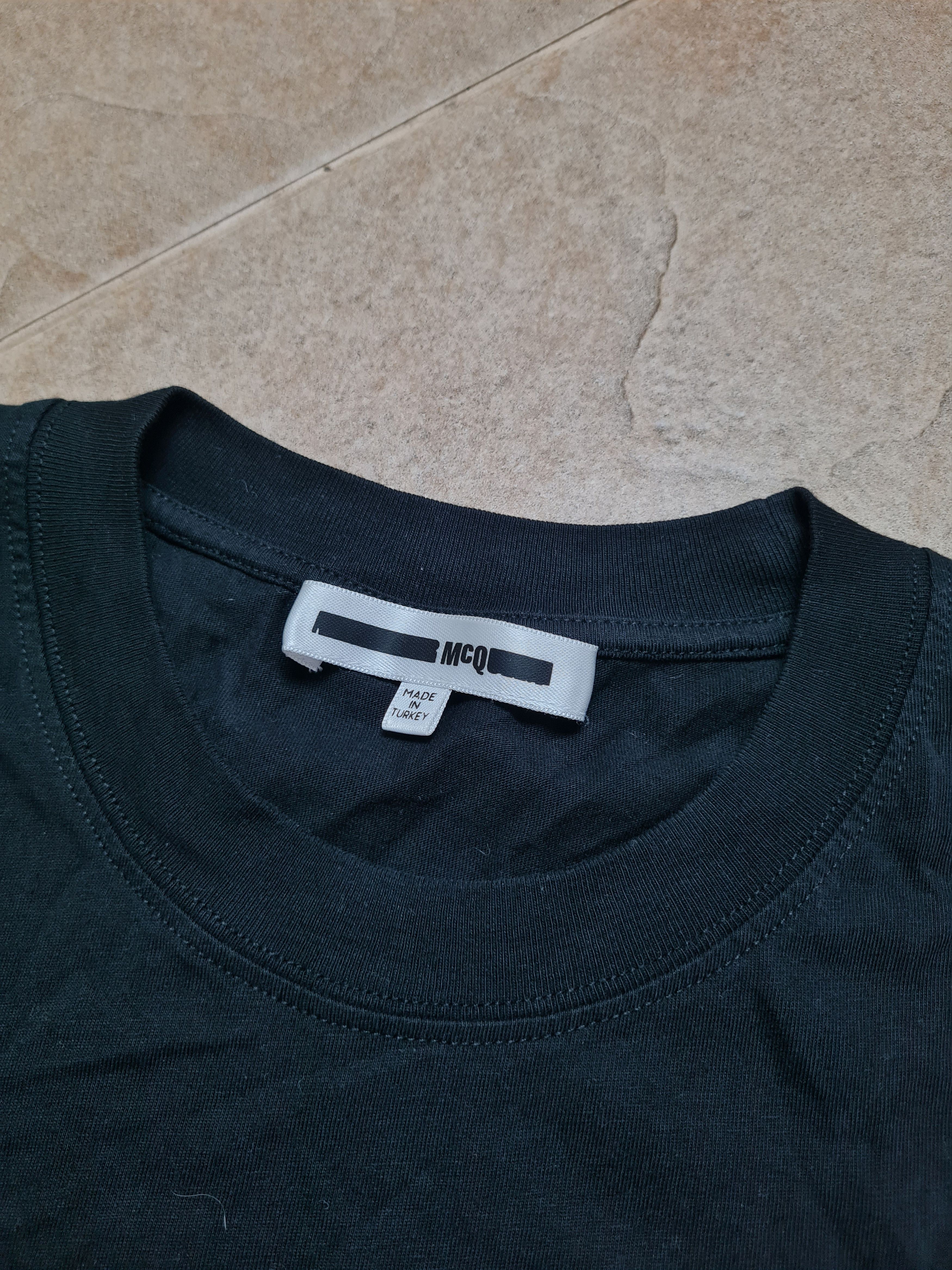 Alexander McQueen T-shirts Alexander McQueen MCQ designer big logo Size M Size US M / EU 48-50 / 2 - 21 Thumbnail