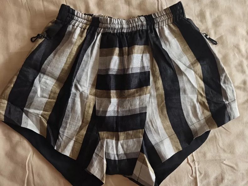 Vivienne Westwood Vivienne Westwood Short pants, linen Size 25" / US 0 / IT 36 - 2 Thumbnail