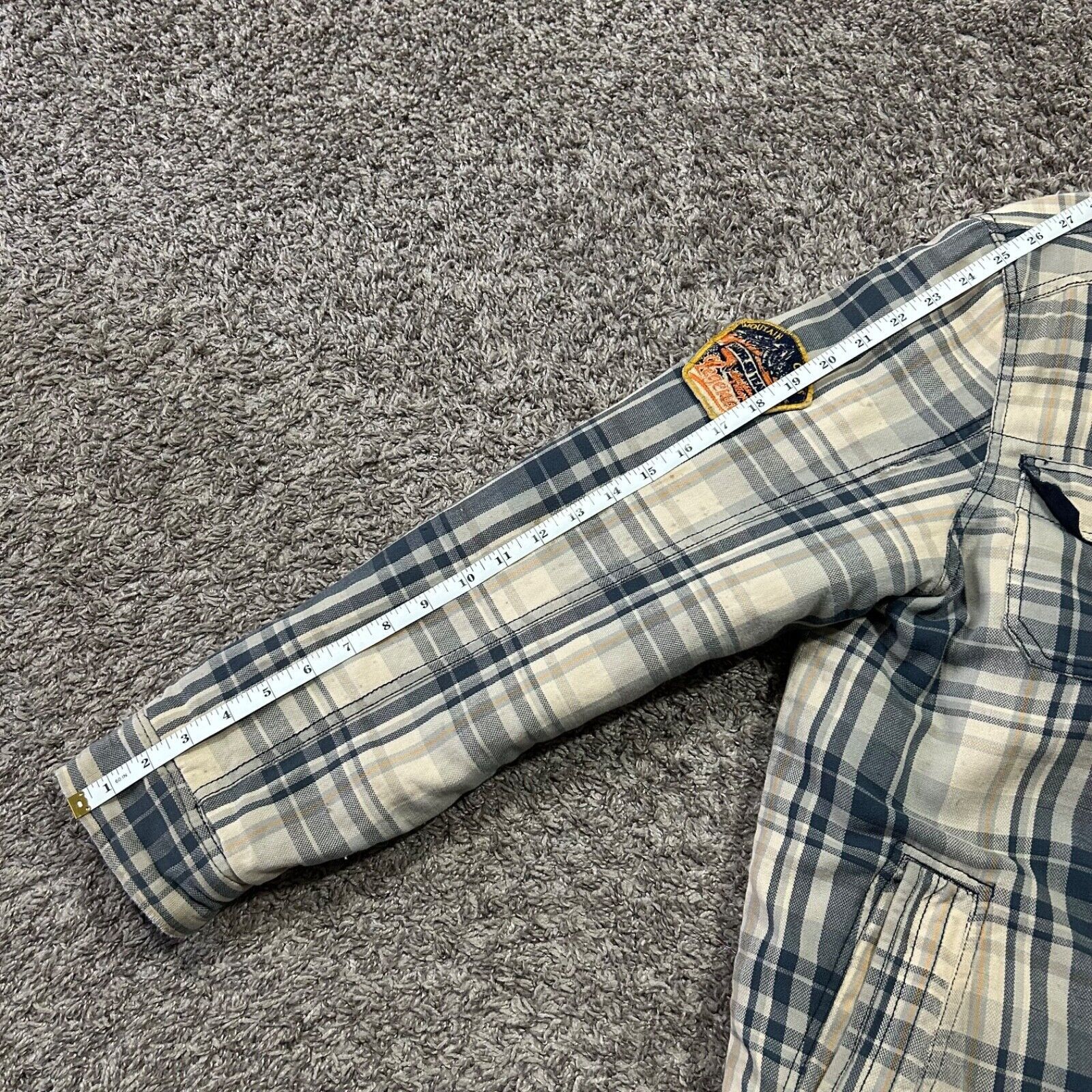 Vintage Thrashed Flannel Jacket Quilt Lined Button Up Plaid y2k Size US L / EU 52-54 / 3 - 9 Thumbnail