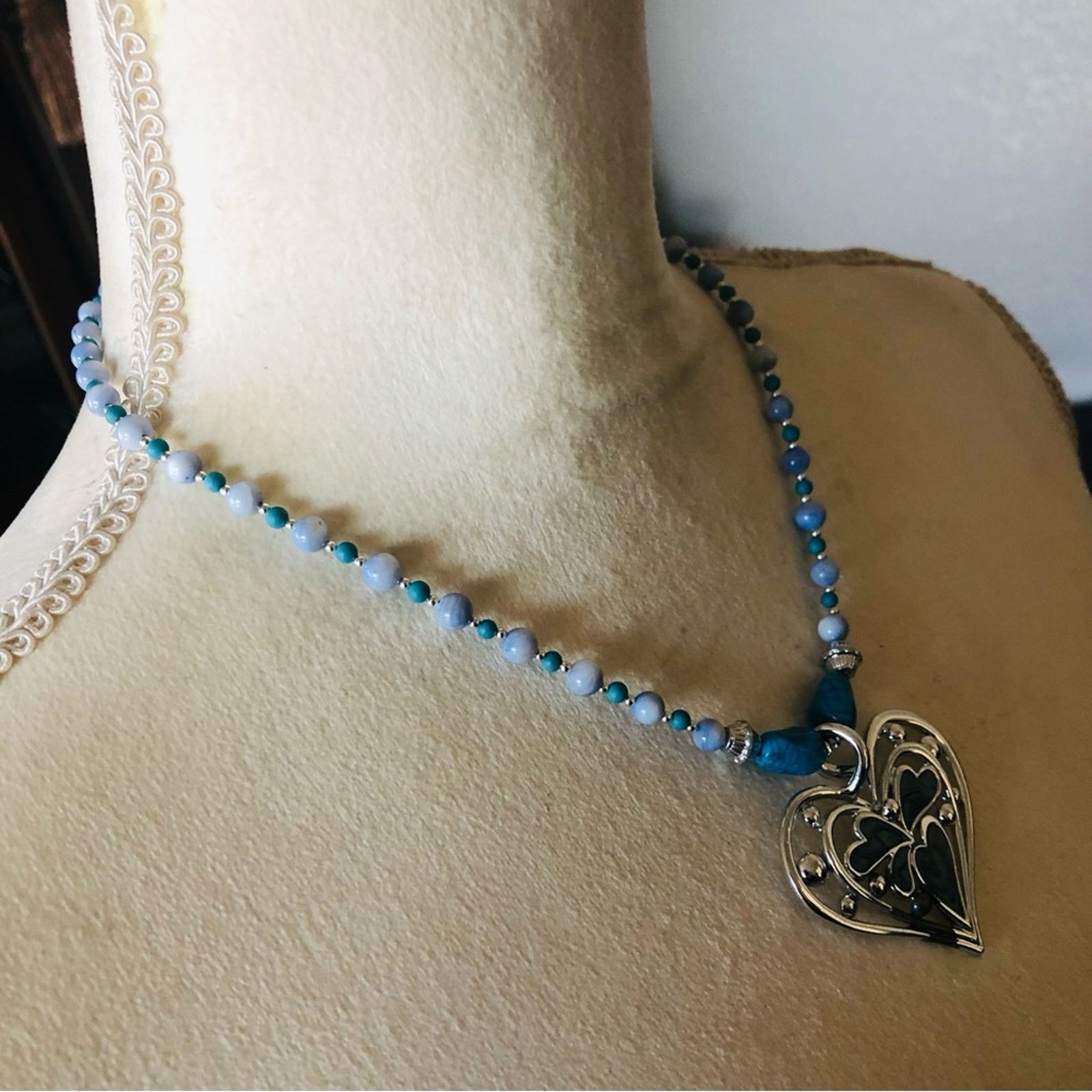 Handmade Handcrafted repurpose heart pendant howlite bead necklace Size ONE SIZE - 3 Thumbnail