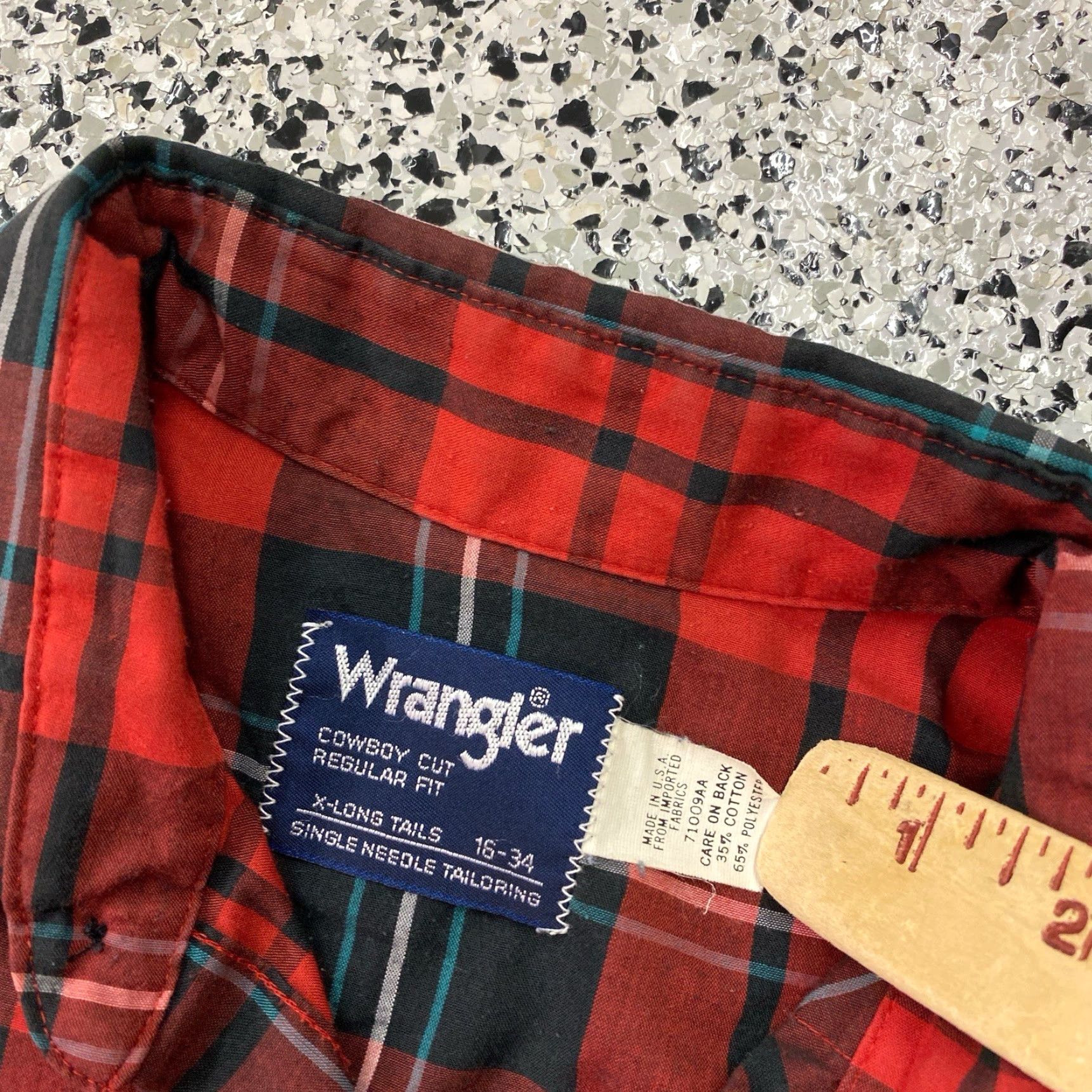 Wrangler VINTAGE Wrangler Pearl Snap Plaid Western Shirt Men's Size 16 34 USA Cowboy Cut Red Cotton Blend Pearl Snap Button-Up Western Shirt Mensасы Size US L / EU 52-54 / 3 - 2 Thumbnail