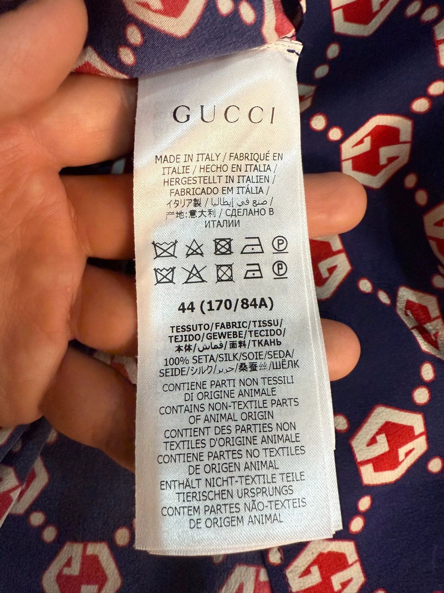 Gucci Gucci New Short Sleeve Tee & Polo Shirt Silk Full Logo 44 Size US S / EU 44-46 / 1 - 5 Thumbnail