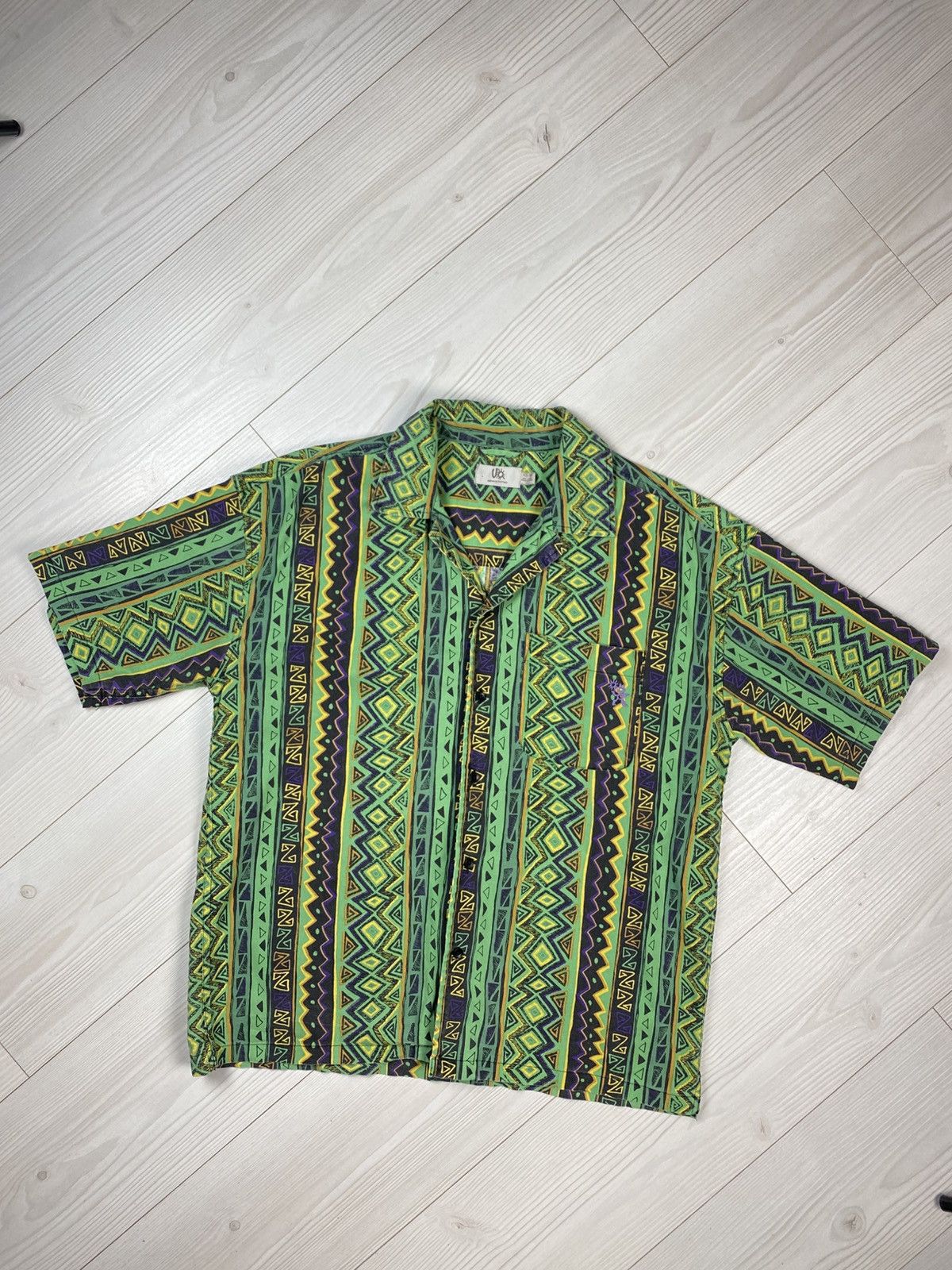Urban Outfitters Short sleeve geometric shirt Urban Outfitters Hawaiian style Size US M / EU 48-50 / 2 - 6 Thumbnail