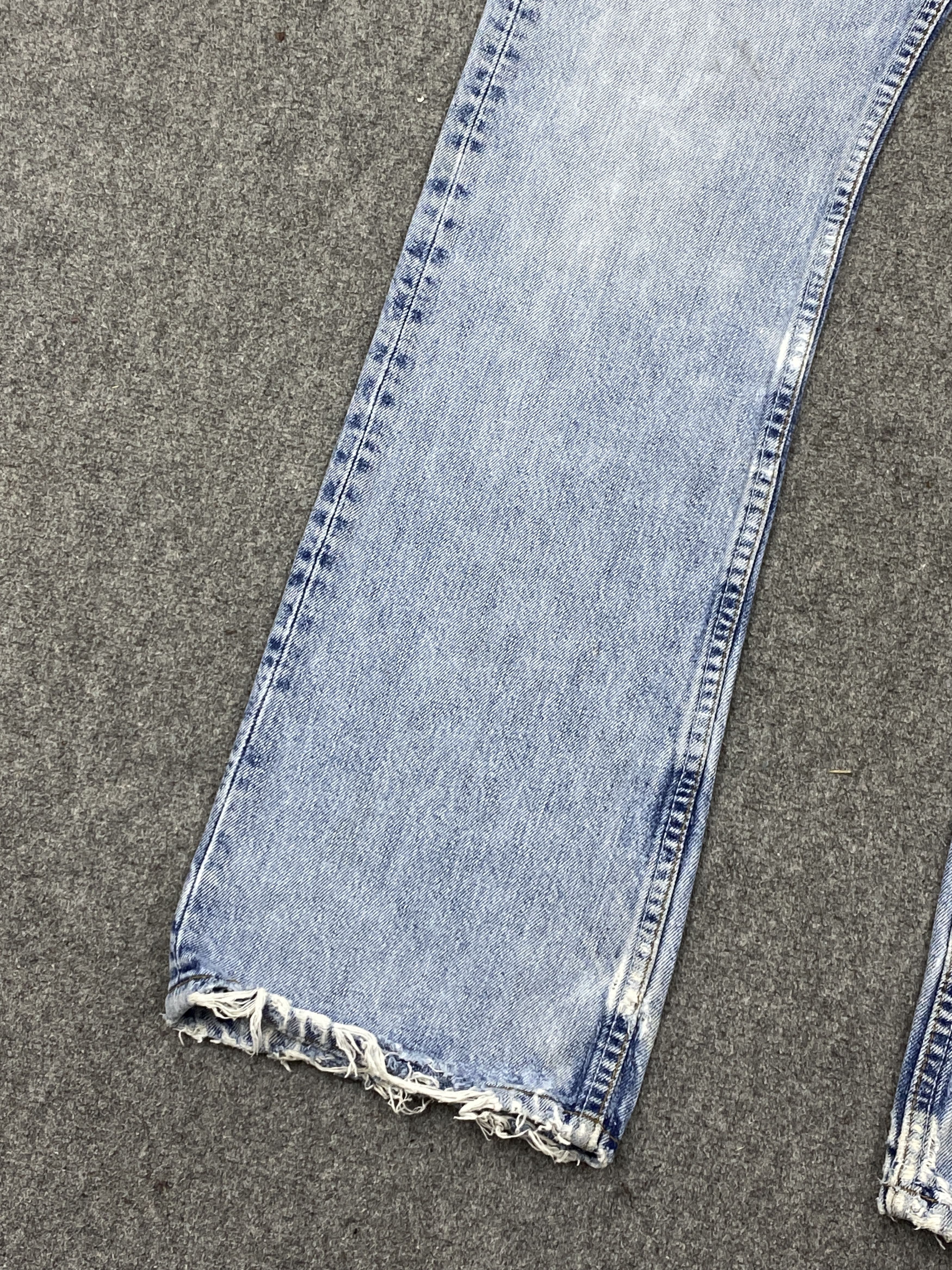 Levi's Vintage Levis 501 Distressed Jeans DP2740 Size US 29 - 12 Thumbnail