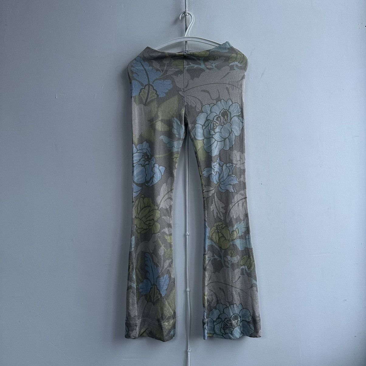Acne Studios Acne Studio Floral print viscose Flared Trousers Size 26" / US 2 / IT 38 - 12 Thumbnail