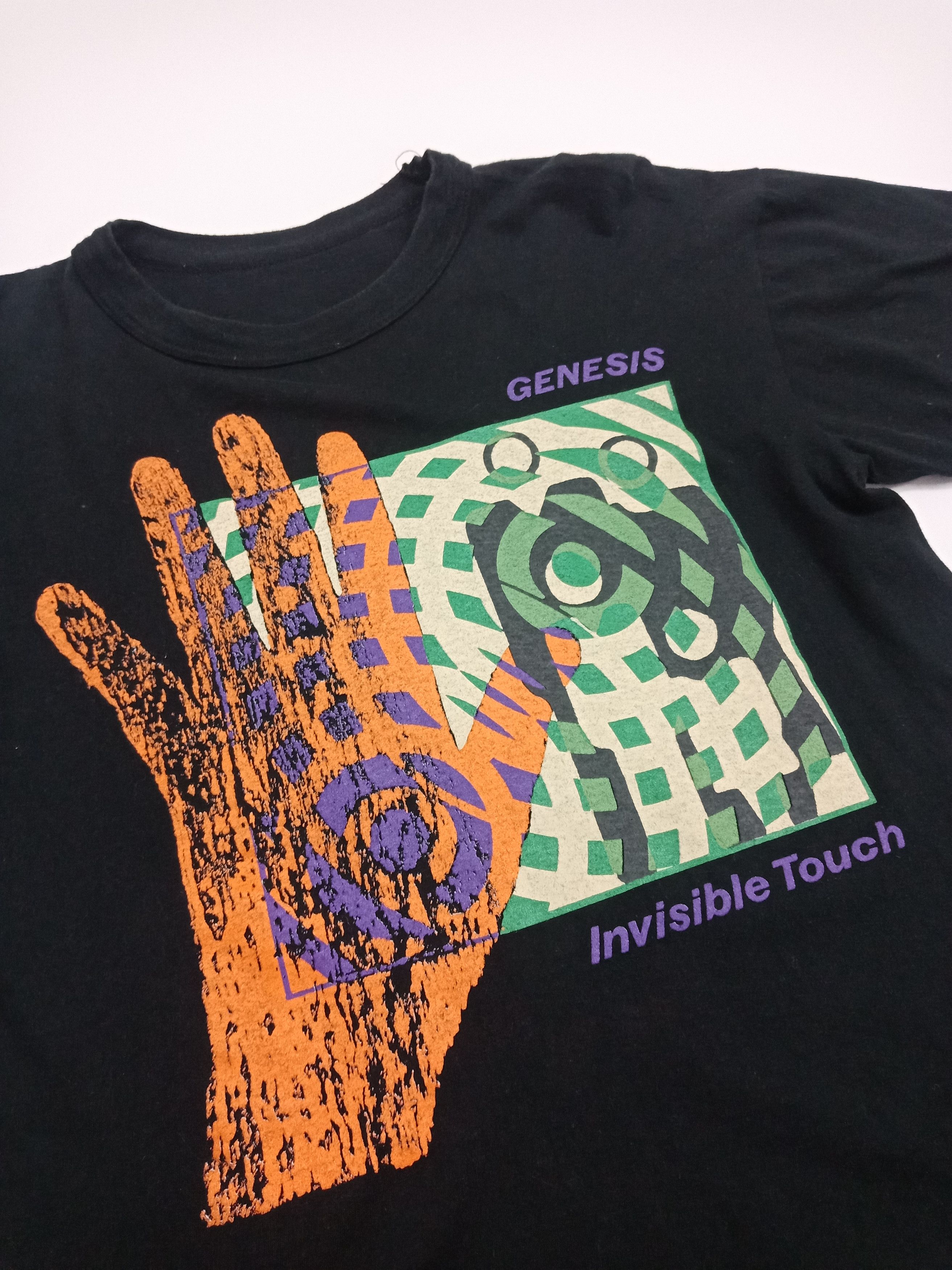 Band Tees 1987 Genesis Invisible Touch #A Size US M / EU 48-50 / 2 - 3 Thumbnail