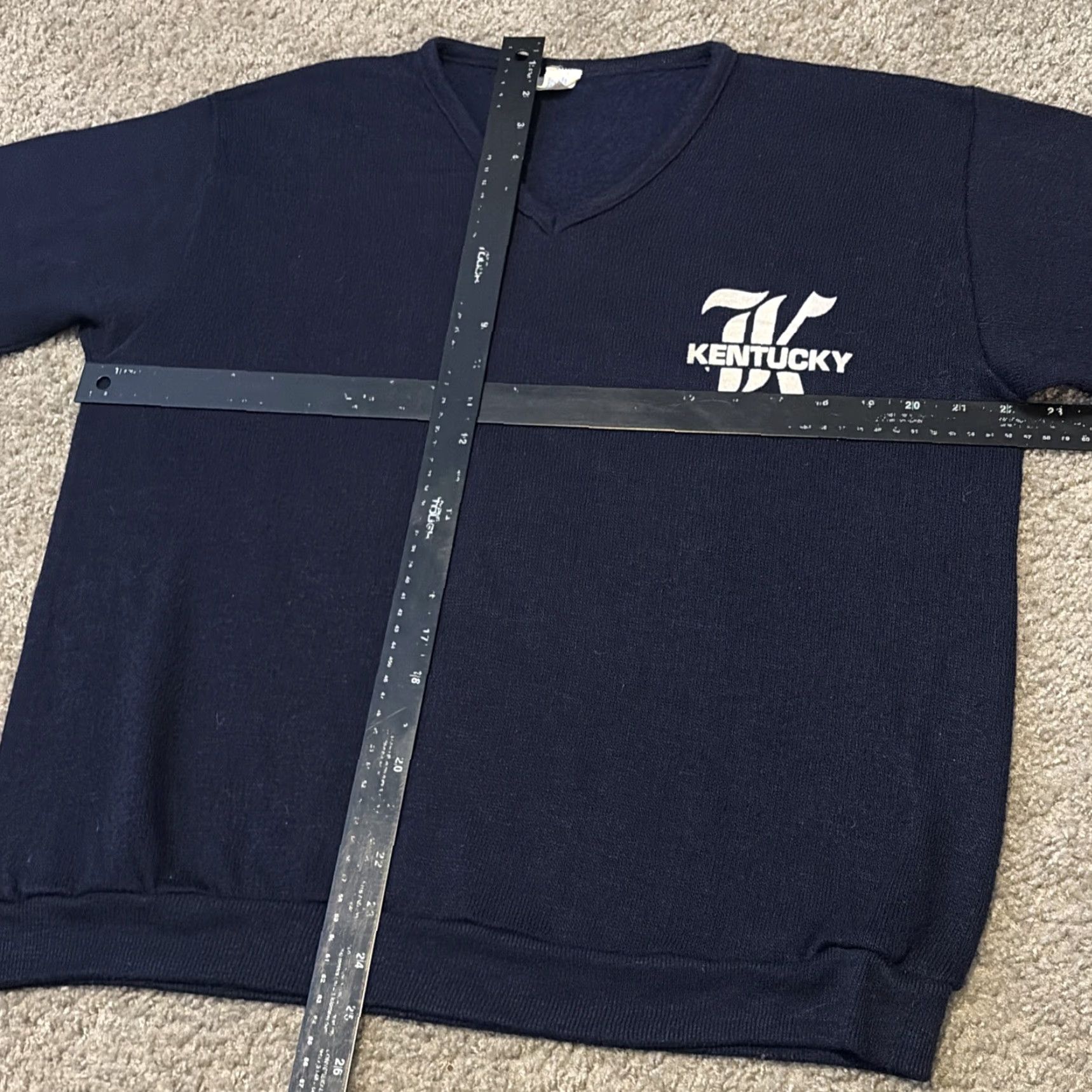 Vintage VINTAGE University Of Kentucky Wildcats Acrylic Knit V-Neck Sweater XL Navy Artex Pullover Men Size US XL / EU 56 / 4 - 4 Thumbnail