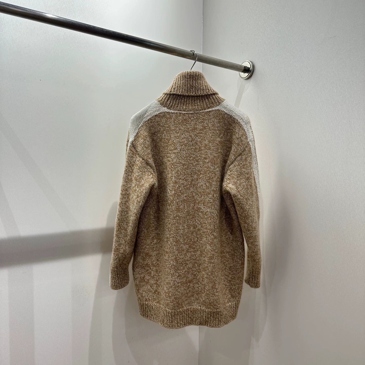 Loro Piana Loro Piana mar29 Lucky Star Turtleneck Cashmere XS Size XS / US 0-2 / IT 36-38 - 2 Thumbnail