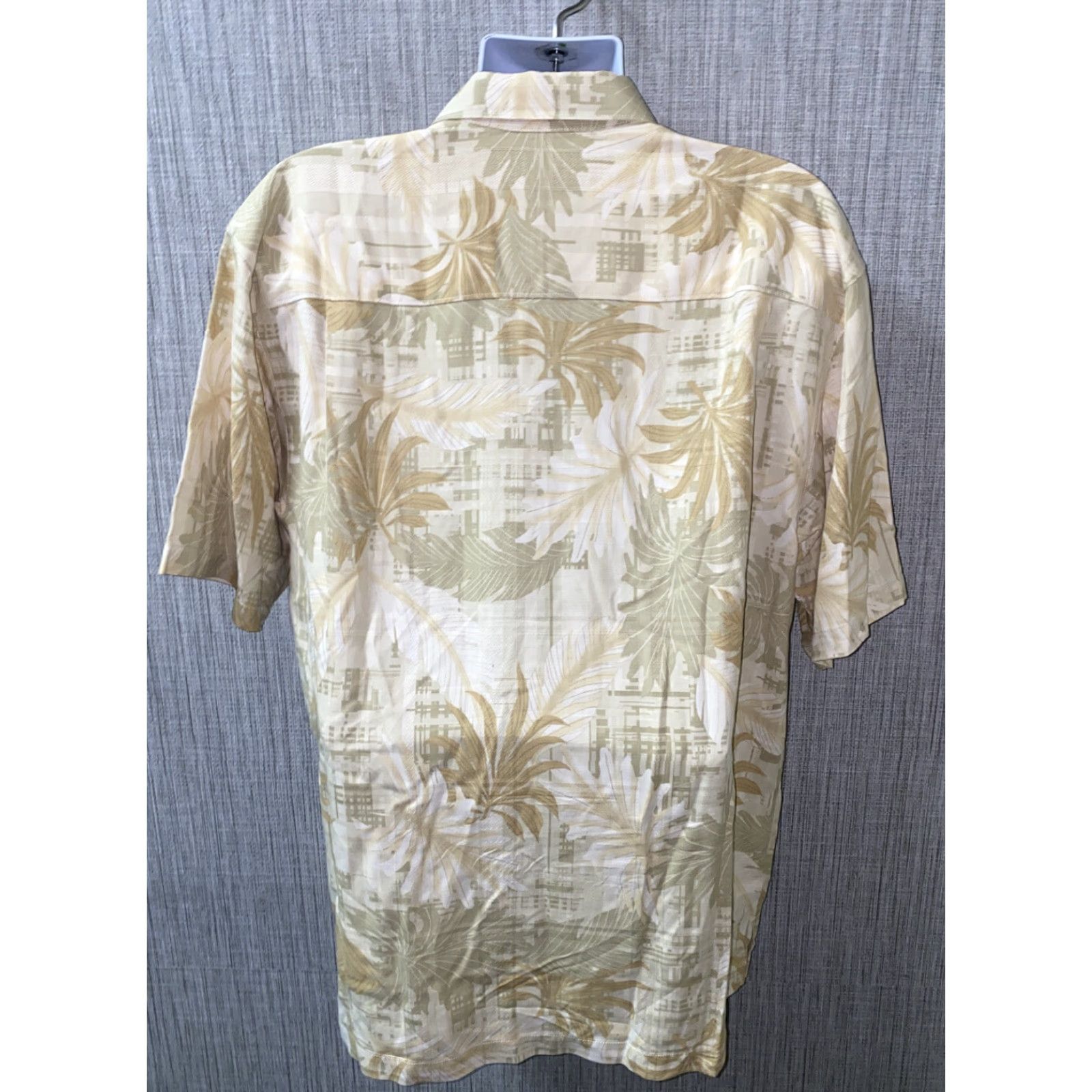 Tommy Bahama Tommy Bahama Shirt Men XL Aloha Floral Silk Short Sleeve Button-Up Yellow Hawaiian Casual Shirt Size US XL / EU 56 / 4 - 4 Thumbnail