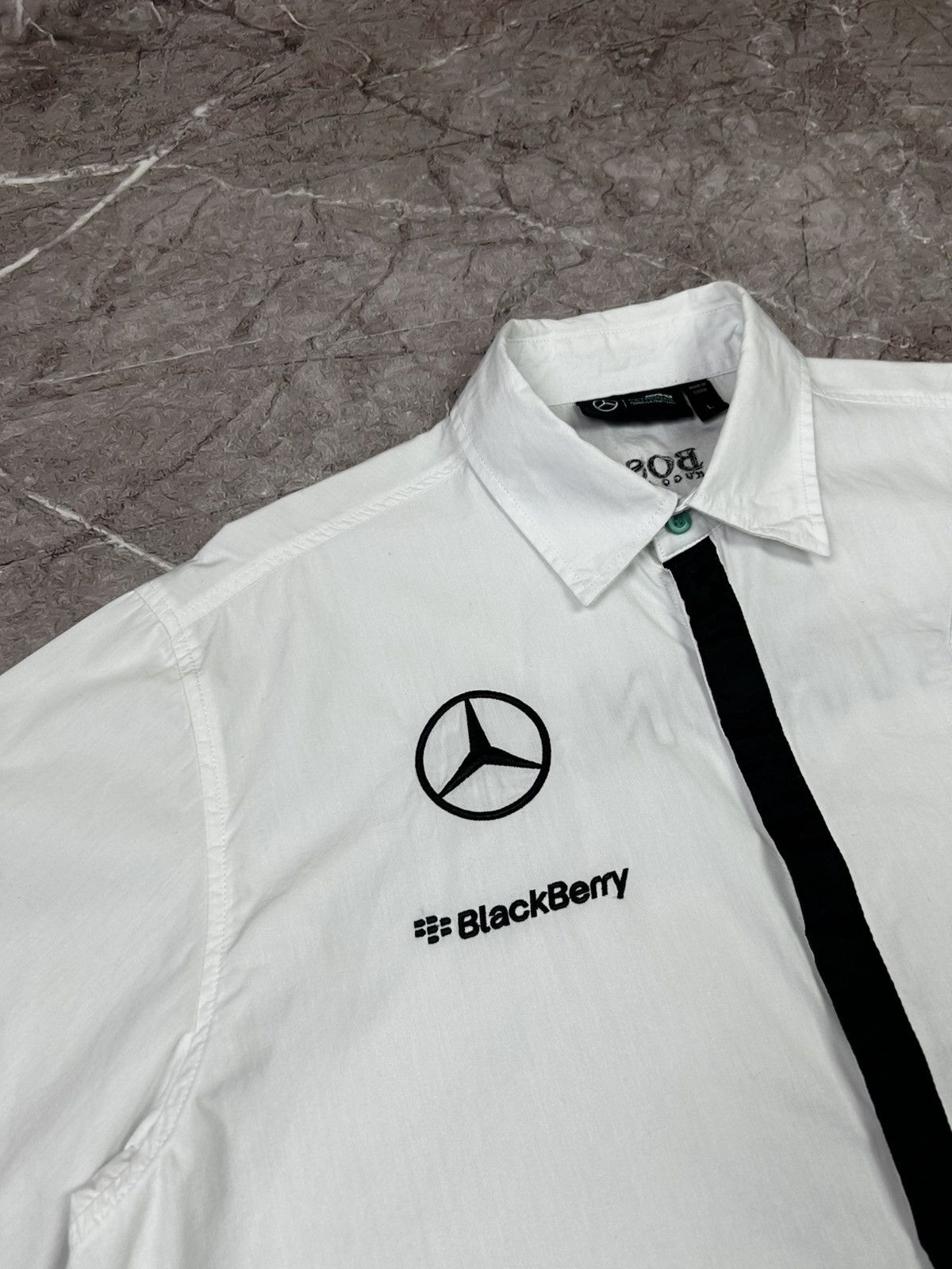 Hugo Boss Mercedes Benz Hugo boss Petronas Racing t-shirt size L Size US L / EU 52-54 / 3 - 7 Thumbnail