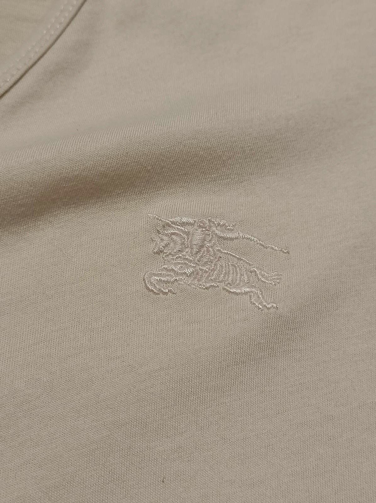 Burberry Burberry London Brit Beige V-neck Cotton T-Shirt Size XL Size XL / US 12-14 / IT 48-50 - 8 Thumbnail