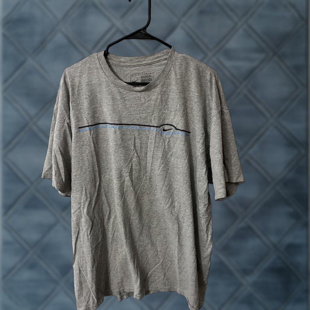 Nike Nike Tee Adult XL Gray Short Sleeve Crewneck T-shirt Logo Dri-Fit Size US XL / EU 56 / 4 - 1 Thumbnail