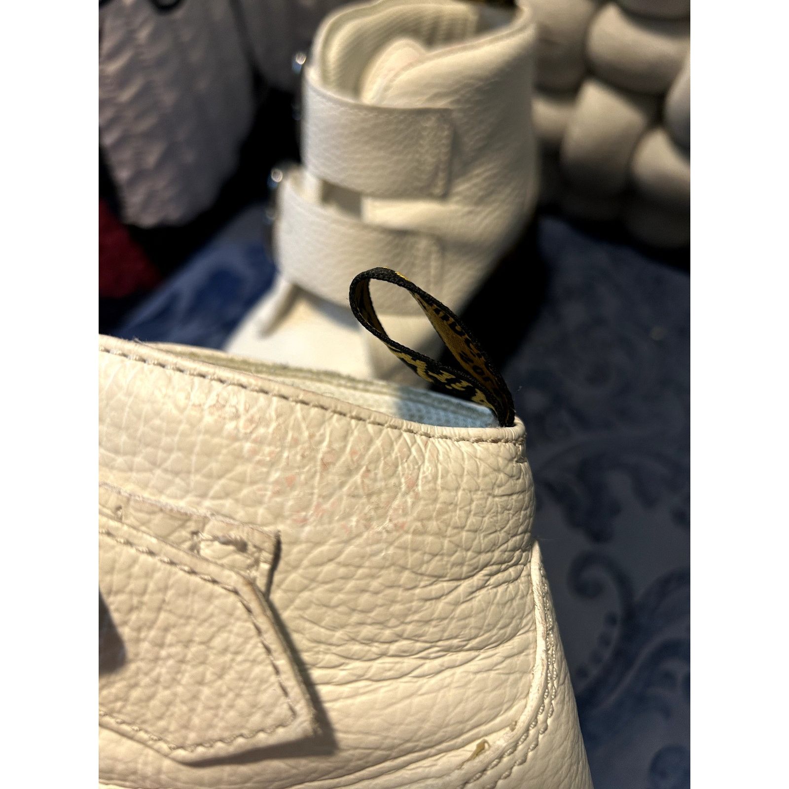 Dr. Martens Dr Martens White Devon Heart size 7/EU 38 Size US 7 / IT 37 - 4 Thumbnail