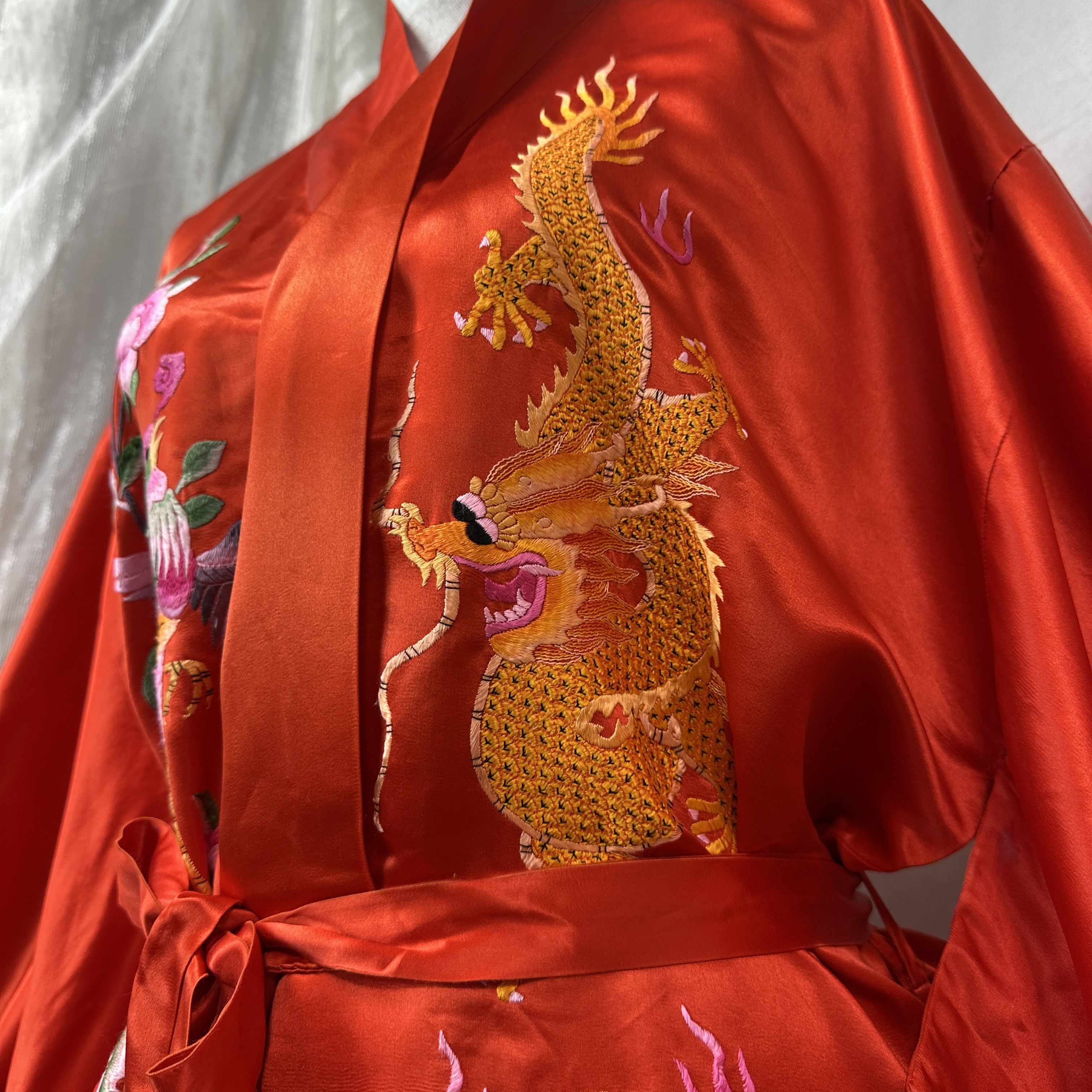 Vintage Vintage Japaneese Silk Embroidered Kimono Y2K Size M / US 6-8 / IT 42-44 - 4 Thumbnail