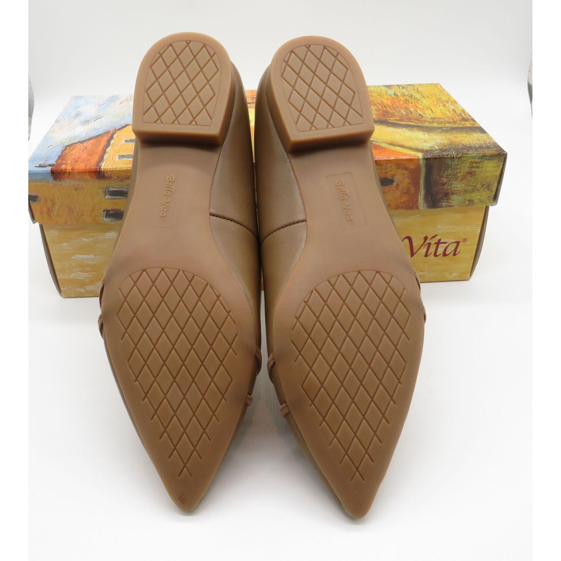 Other Bella Vita Women's Pointed Toe Brown Leather Flats Knot Deta Size US 6 / IT 36 - 8 Thumbnail
