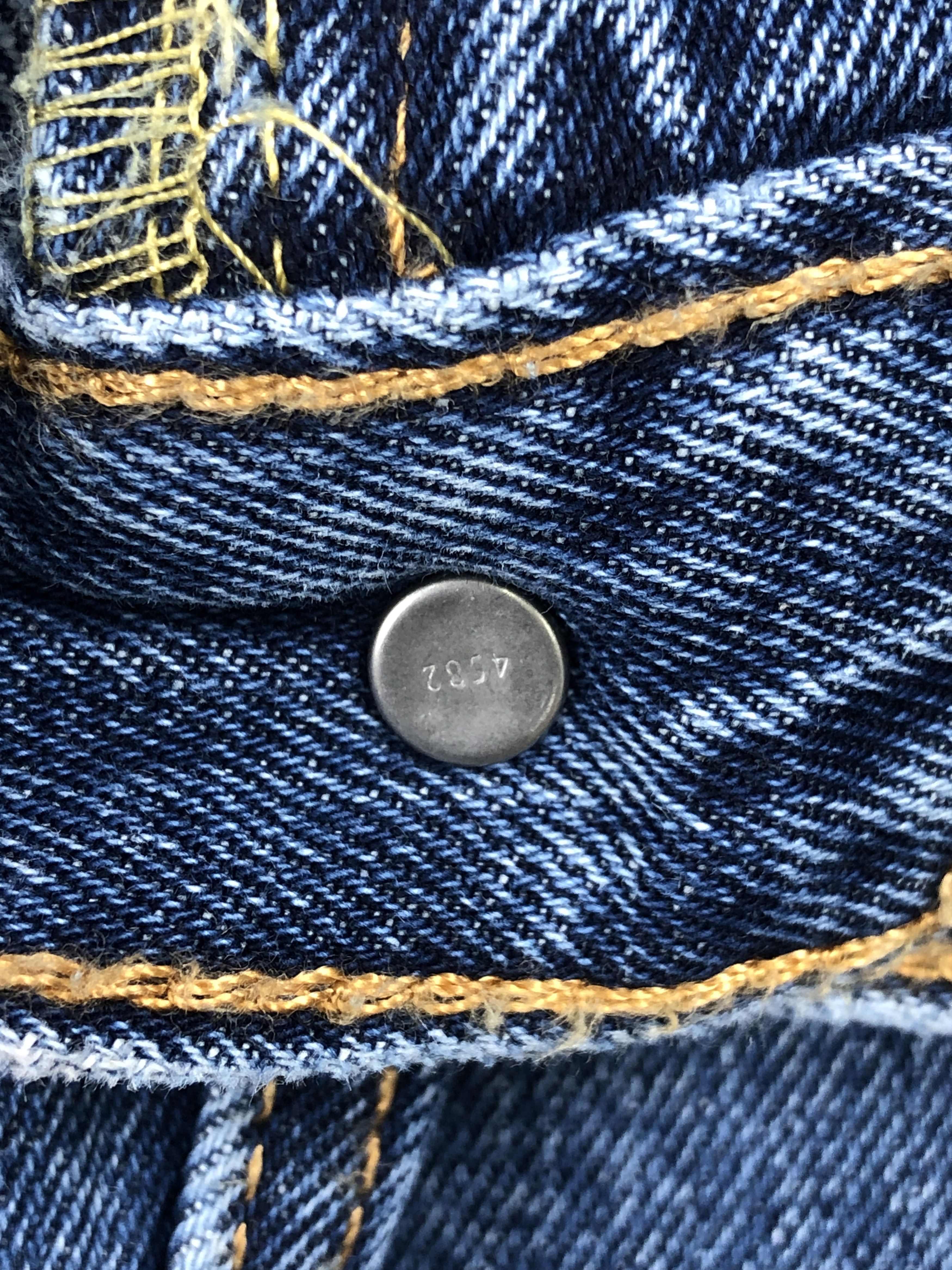 Levi's Vintage Levis 550 Blue Denim Jeans DP2288 Size US 40 / EU 56 - 11 Thumbnail