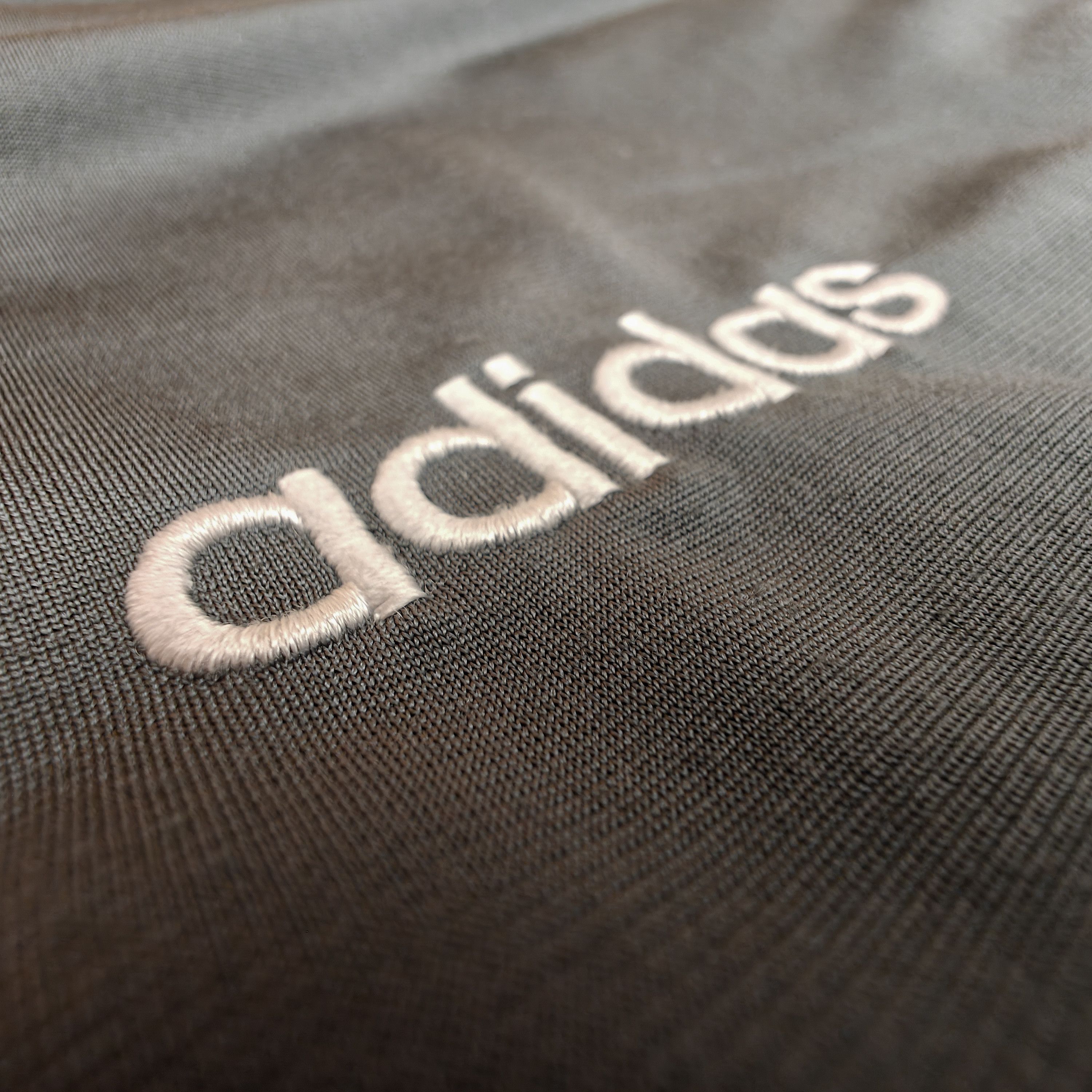 Adidas Vintage adidas Jacket – Y2K Retro Style Size US M / EU 48-50 / 2 - 6 Thumbnail