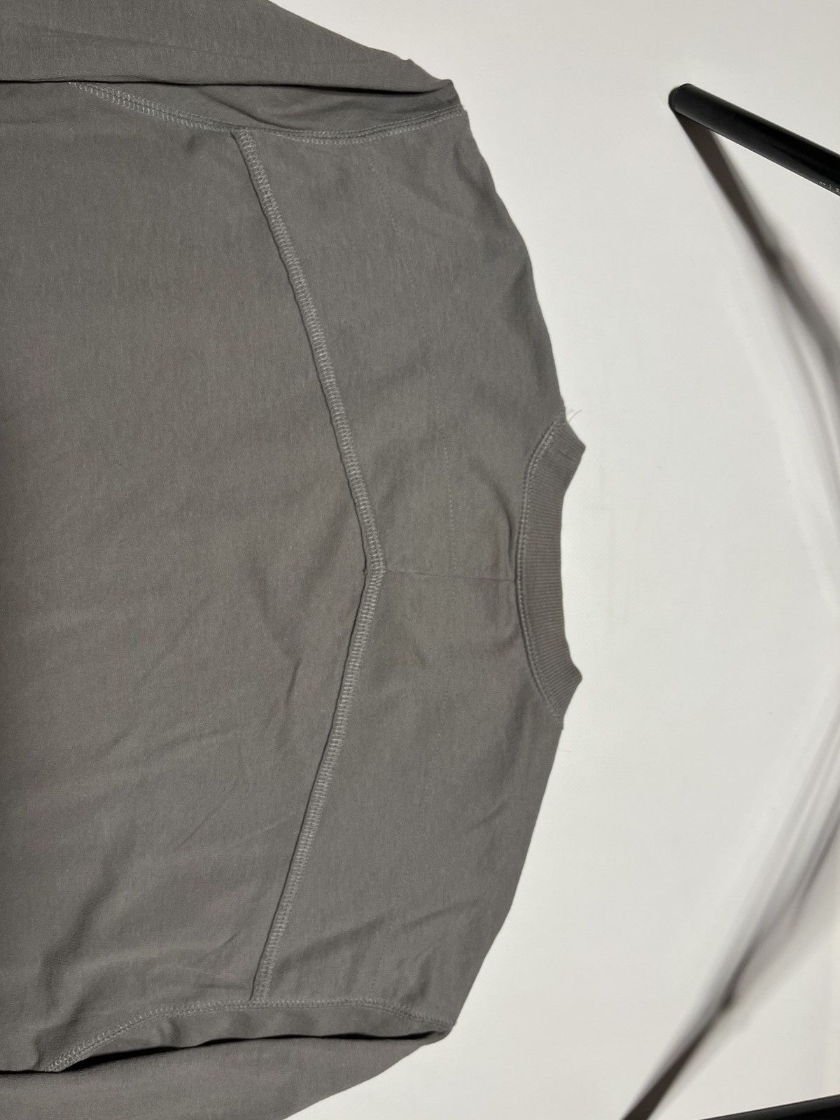 Oakley Vintage Oakley 2000’s khaki longsleeve Y2K military style Size US L / EU 52-54 / 3 - 7 Thumbnail