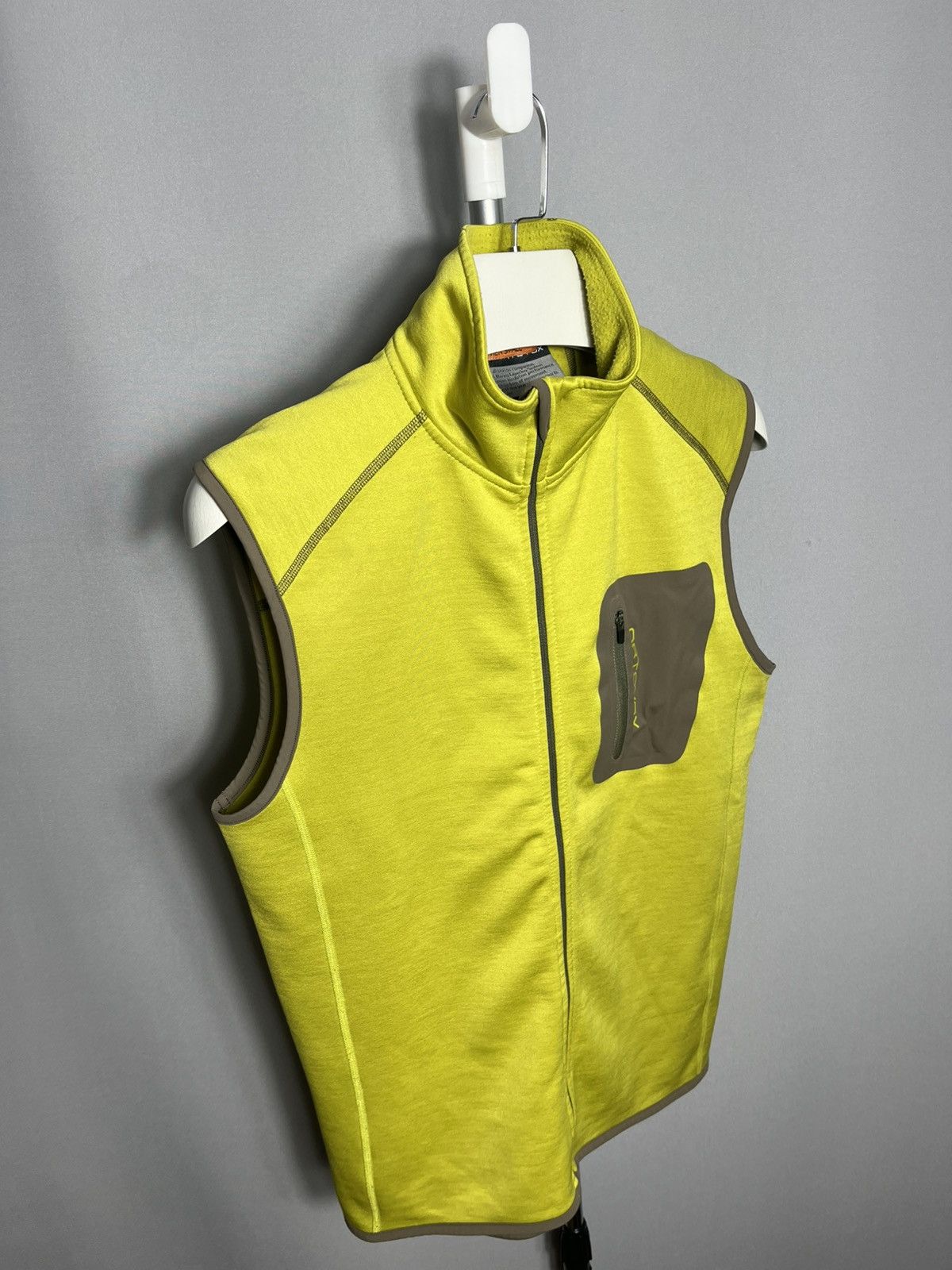 ORTOVOX × Sports Specialties Ortovox Men’s Merino Inside Fleece Grid Yellow Vest Jacket Size US S / EU 44-46 / 1 - 2 Thumbnail
