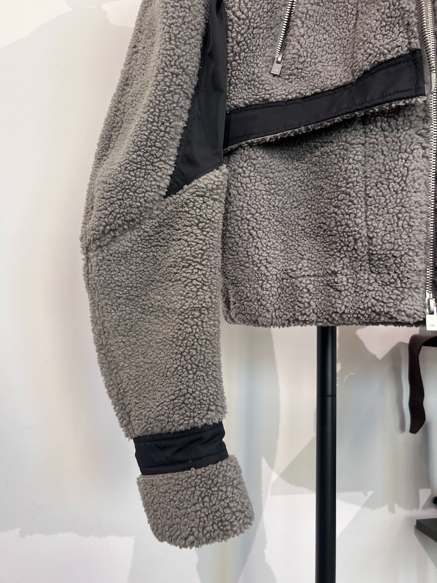 Heliot Emil Techwear Fleece Cropped Jacket in Gray, Men's — image 5 of 6
