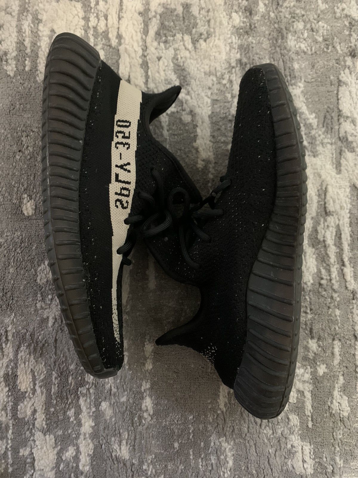 Adidas Adidas Yeezy 350 Size US 9.5 / EU 42-43 - 2 Thumbnail