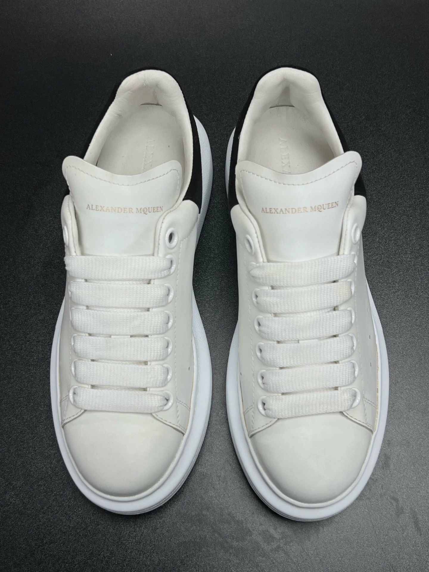 Alexander McQueen mcq low-top black and white sneakers 37 Size US 5 / EU 37 - 3 Thumbnail