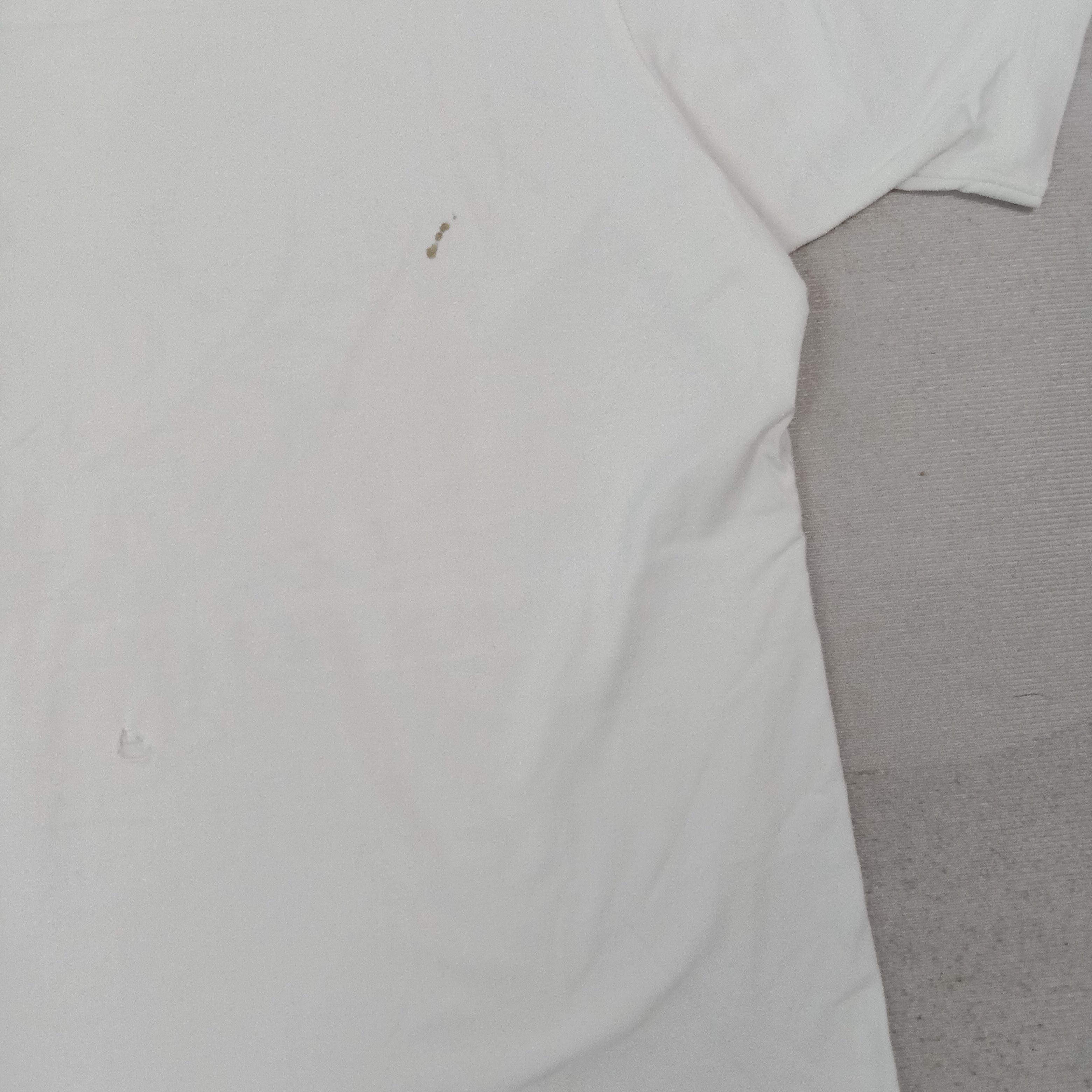 Barbara Kruger Barbara Kruger Japanese Streetwear Tshirt C267N17 Size US XL / EU 56 / 4 - 9 Thumbnail