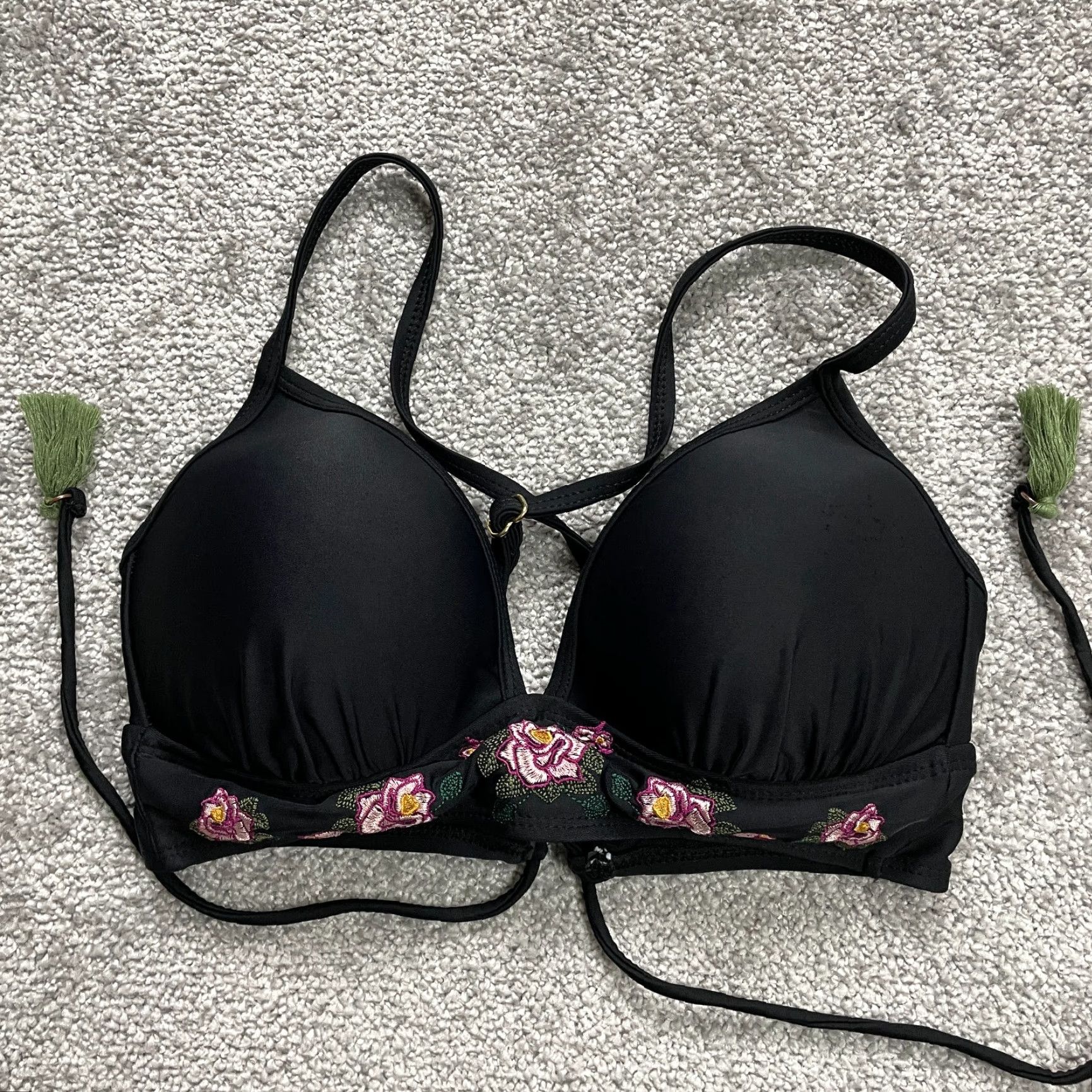 Vintage Unbranded Bikini Top Women S Black Floral Embroidered Padded Tassels Spaghetti Strap Swimsuit Top Beach Ready Size S / US 4 / IT 40 - 2 Thumbnail