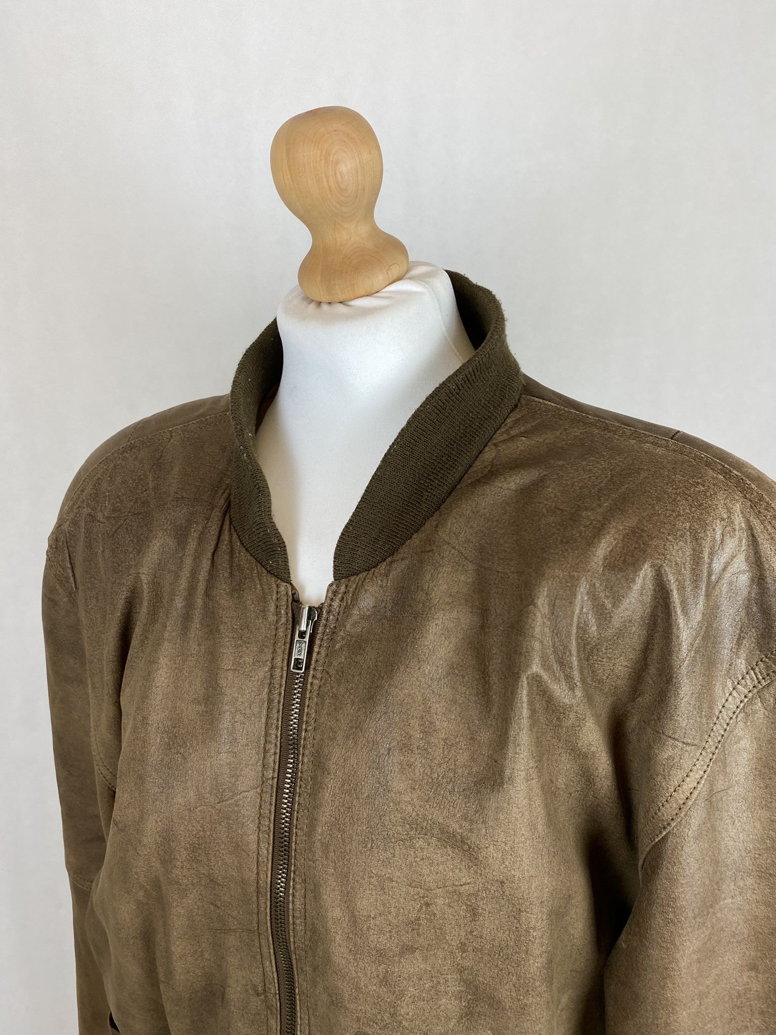 Genuine Leather × Vintage real leather bomber jacket oversize boxy fit rap hip hop Size US L / EU 52-54 / 3 - 9 Thumbnail