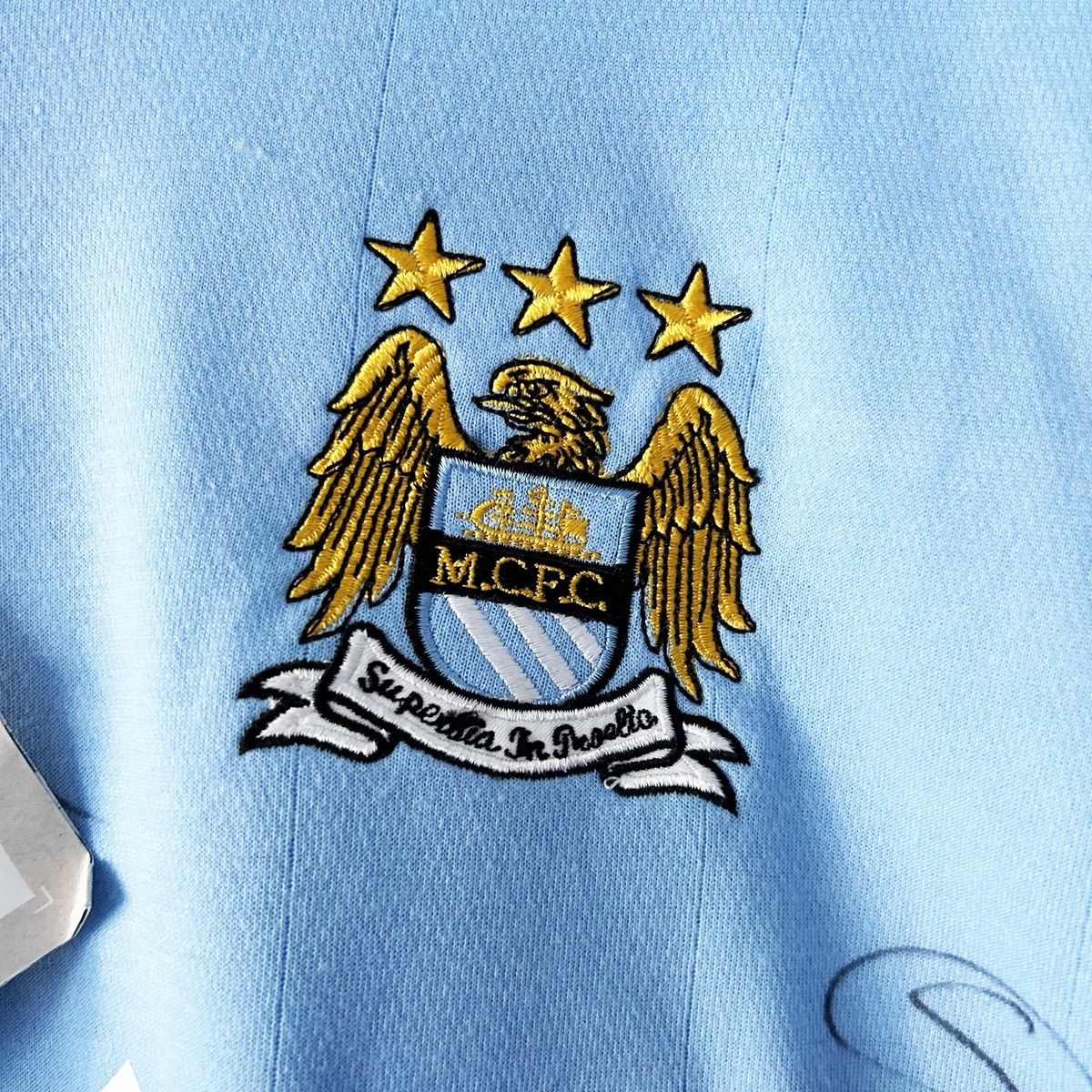 Umbro Manchester city jersey umbro 2010 2012 with signature Size US L / EU 52-54 / 3 - 5 Thumbnail
