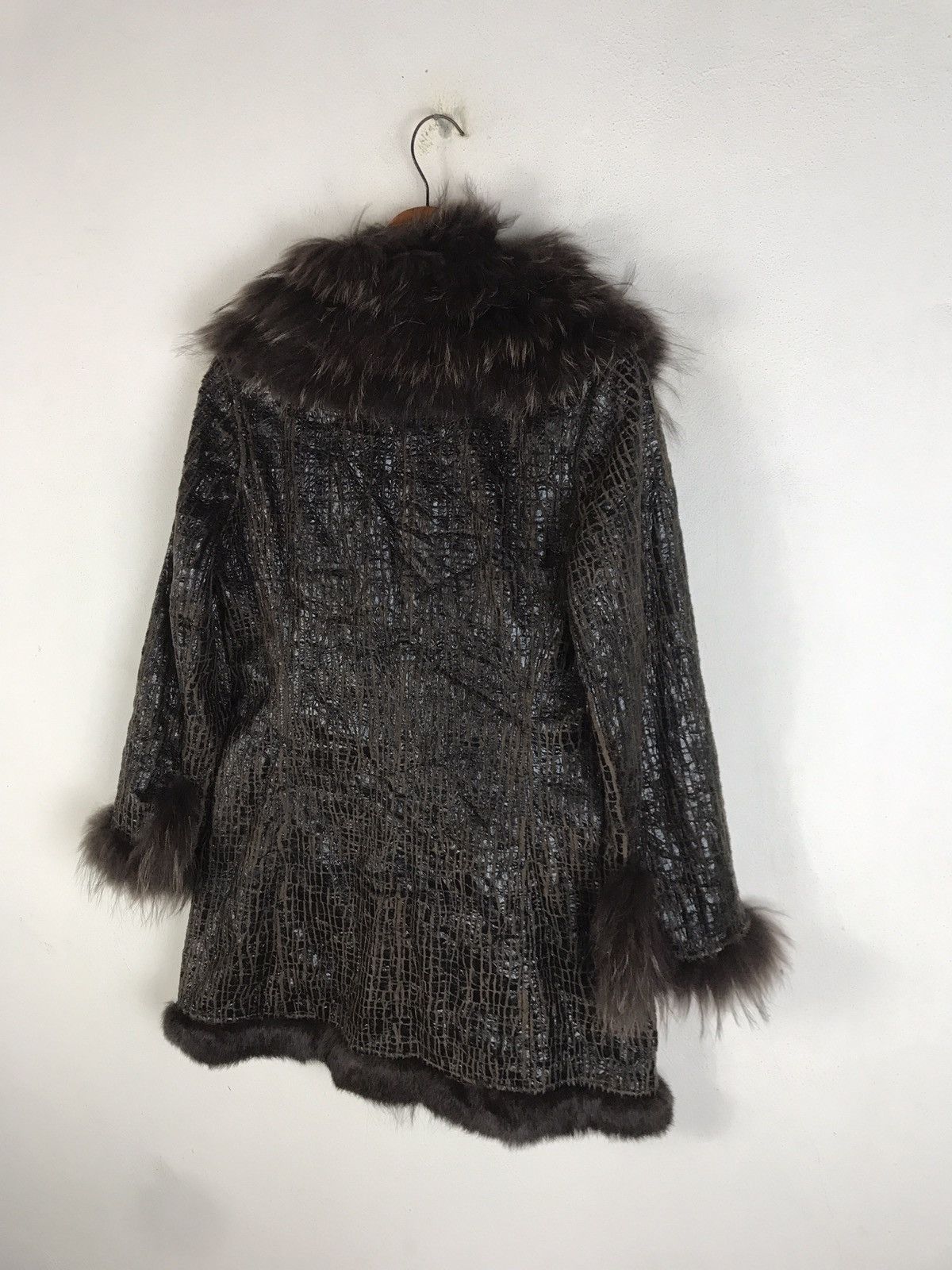 Sagafurs Vintage 70s Real Raccoon Fur Sash Coat – Glam Rock Boho Luxe Size M / US 6-8 / IT 42-44 - 10 Thumbnail