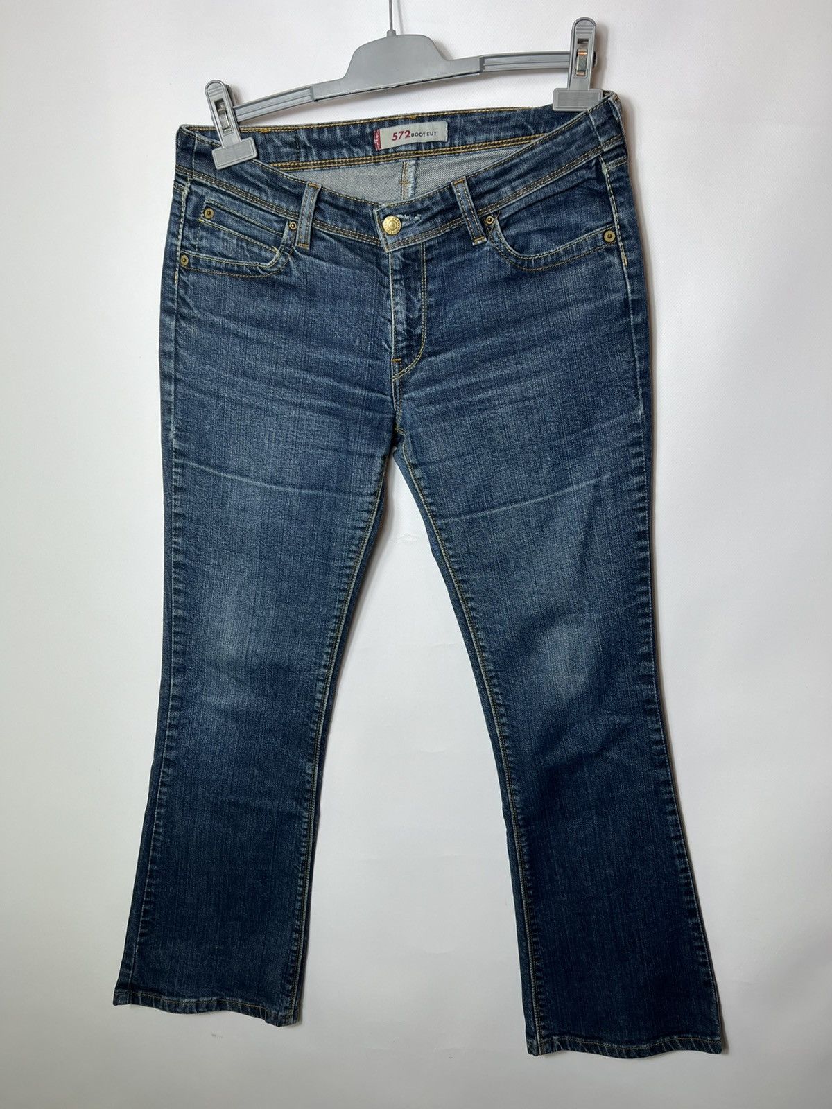 Levi's Vintage 00s y2k Levi’s 572 Boot Cut Womens Jeans Sz 32/32 Size 32" / US 10 / IT 46 - 1 Thumbnail