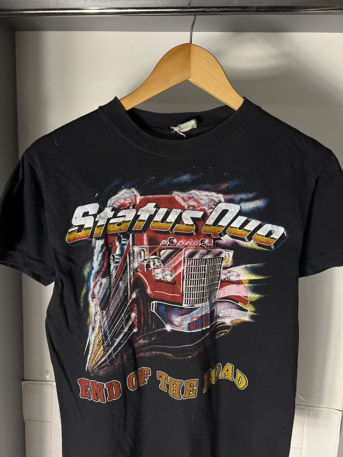 Band Tees VINTAGE STATUS QUO WORLD TOUR ROCK T-SHIRT RETRO METAL 90s Size US M / EU 48-50 / 2 - 4 Thumbnail