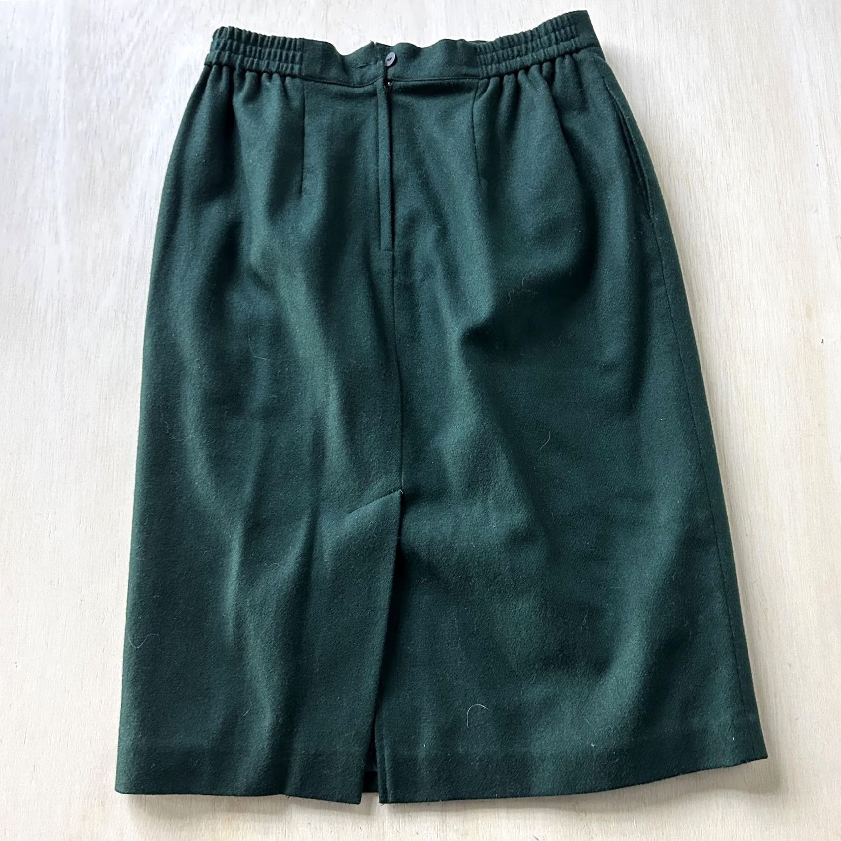 Vintage VINTAGE Leslie Fay Skirt Womens 14P Green Pencil Knee Length Lined Elastic Waist Pockets Slit Size 36" / US 14 / IT 50 - 2 Thumbnail