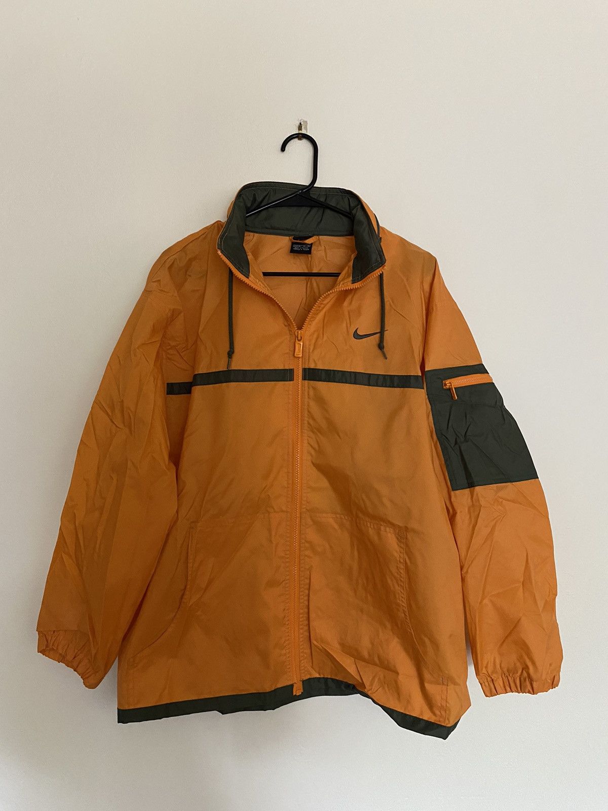 Nike 90’s Vintage Nike Rain Jacket Light Zip Up Hiking Hood Size US M / EU 48-50 / 2 - 1 Thumbnail